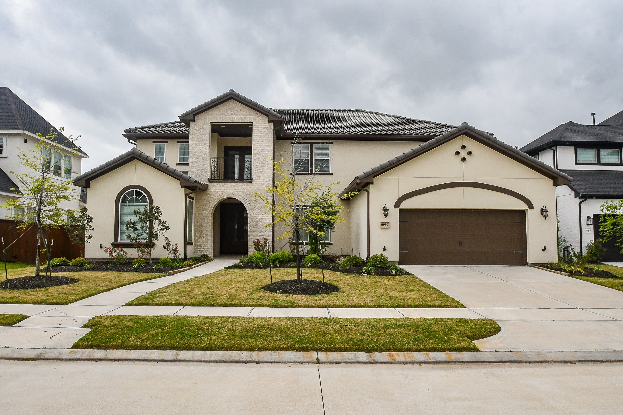 6939 Shoreline View Drive Property Photo