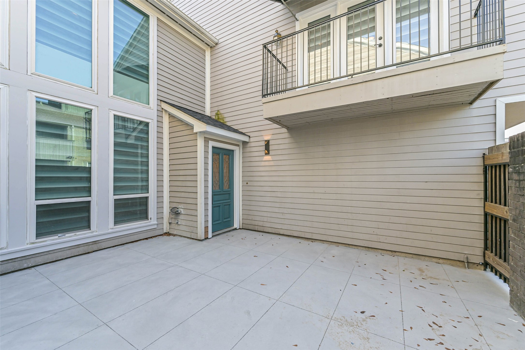 2600 Nantucket Drive B Property Photo 4