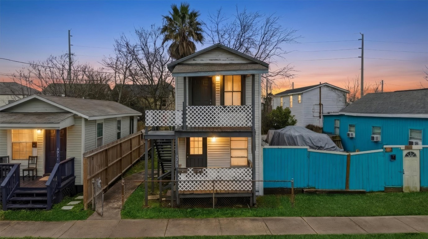 3913 Winnie Street Property Photo