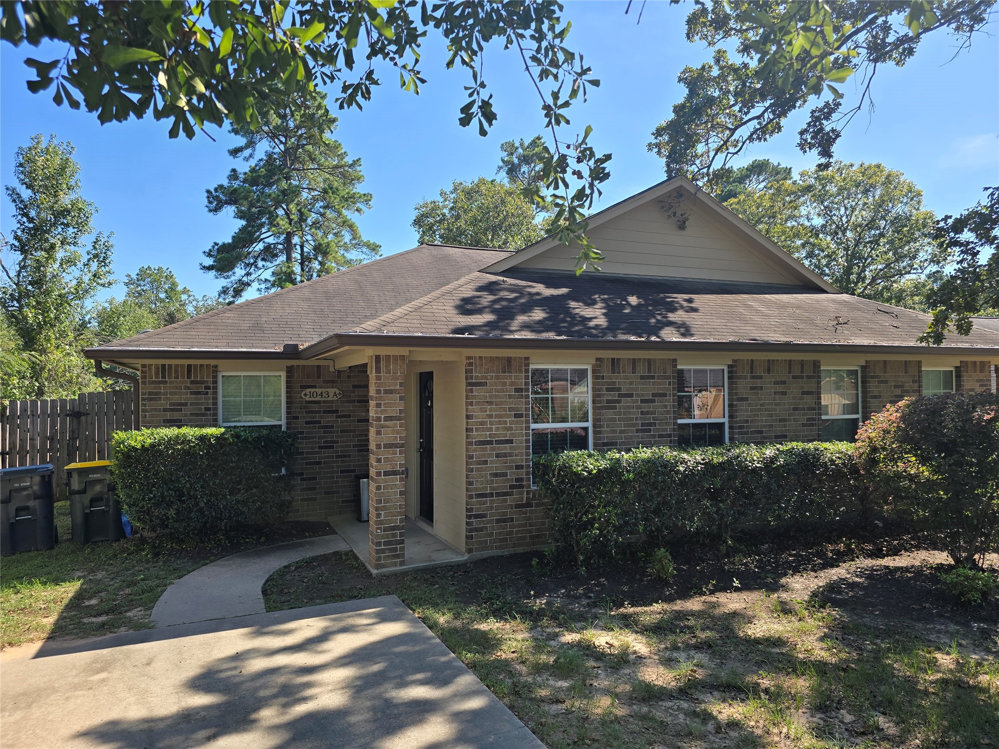 1043 Mann Road A Property Photo 2