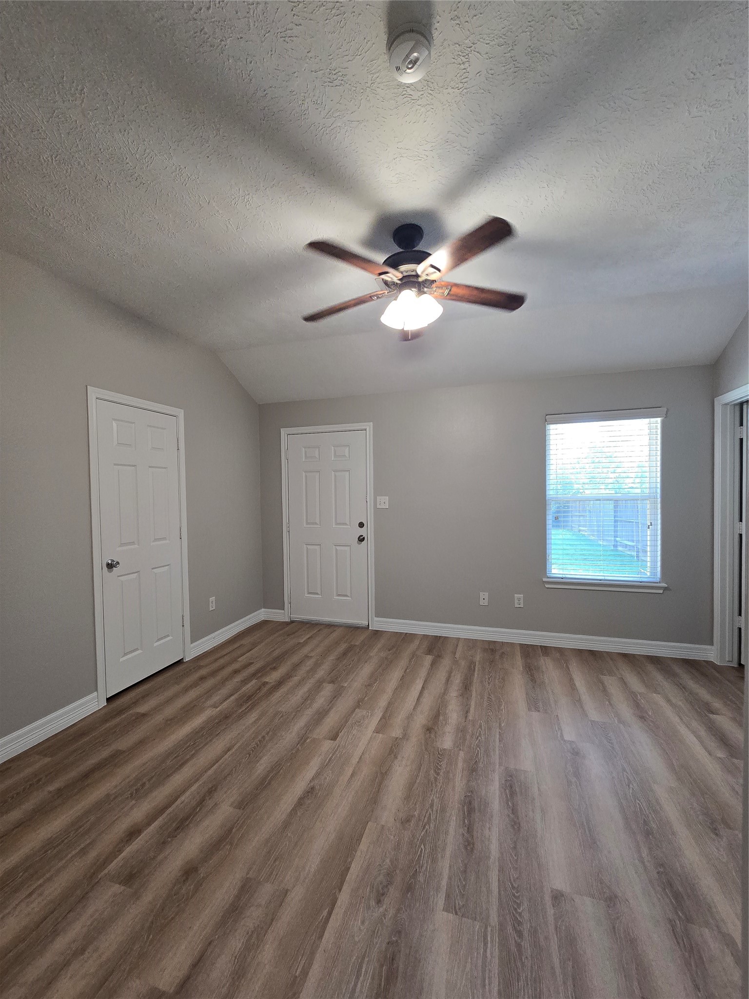 1043 Mann Road A Property Photo 9