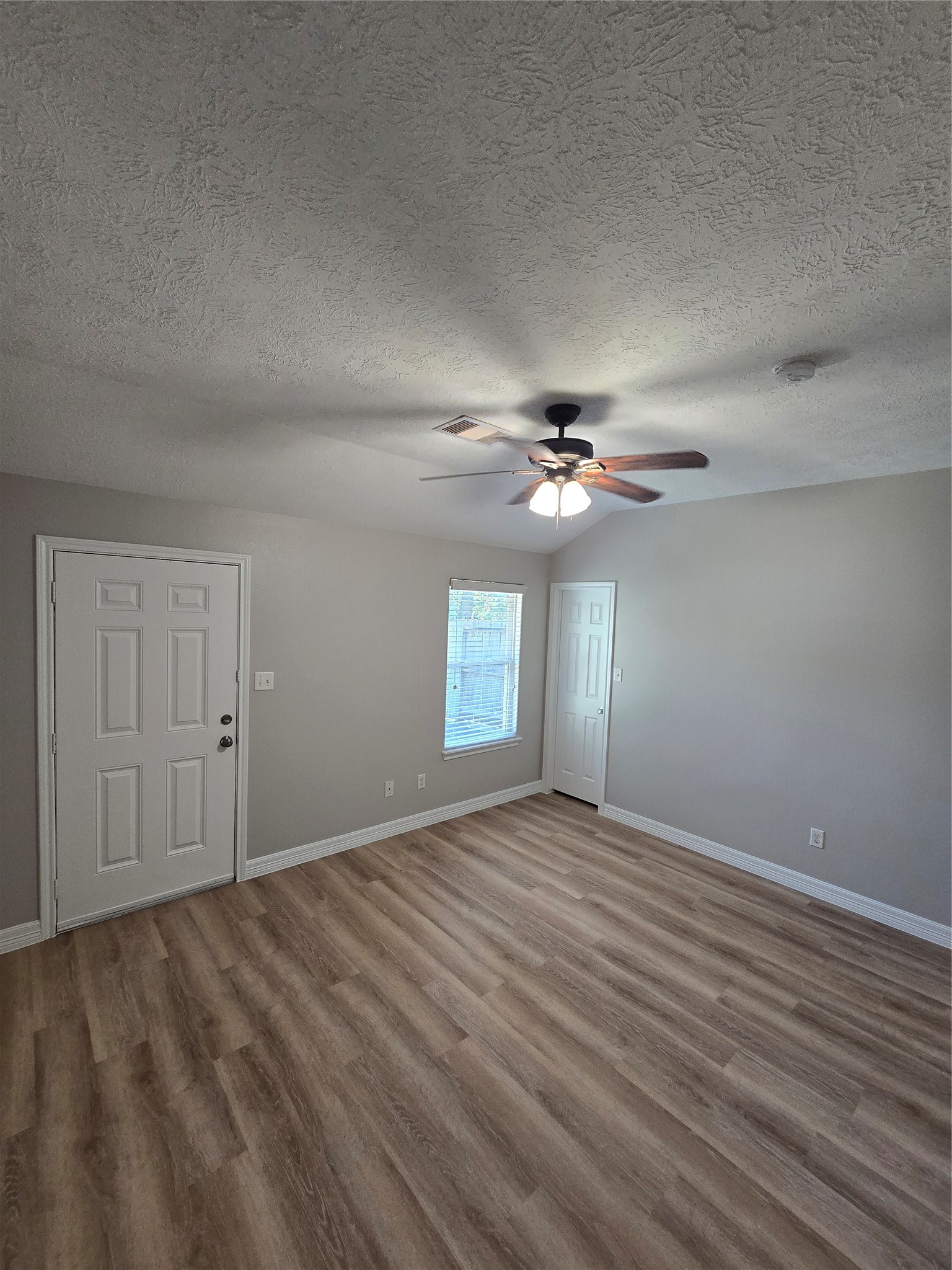 1043 Mann Road A Property Photo 10