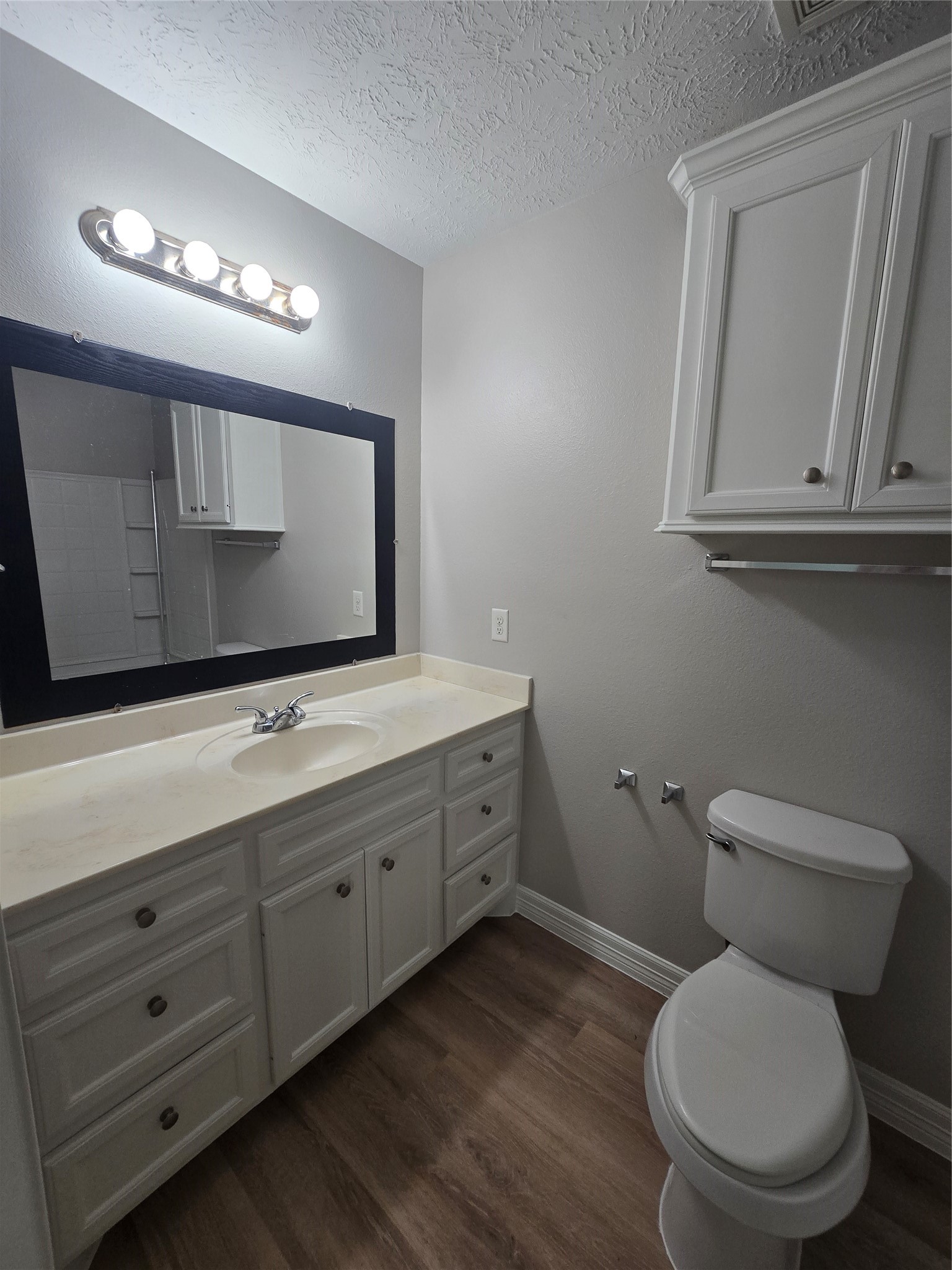 1043 Mann Road A Property Photo 12