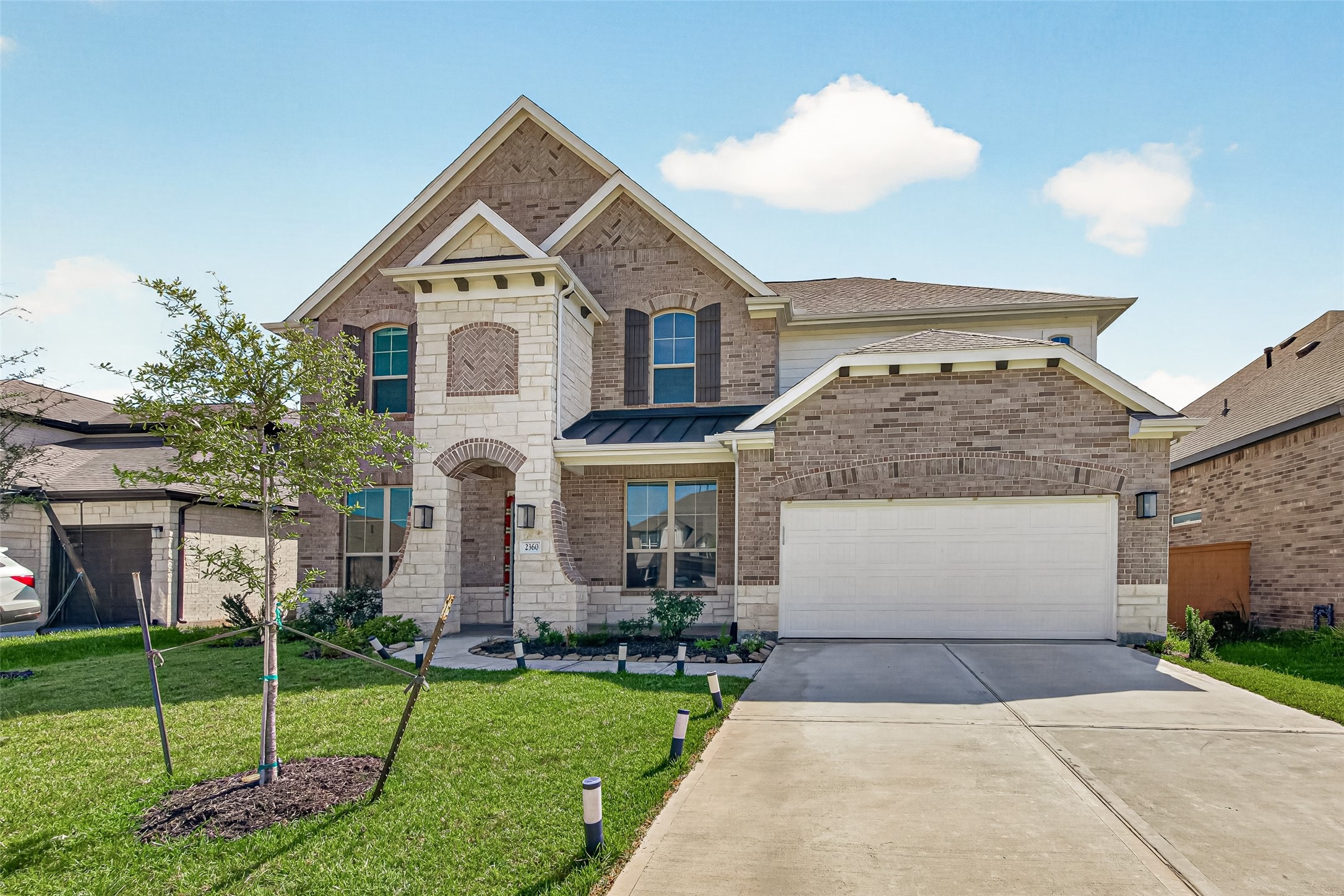 2360 Seaglass Drive Property Photo 2