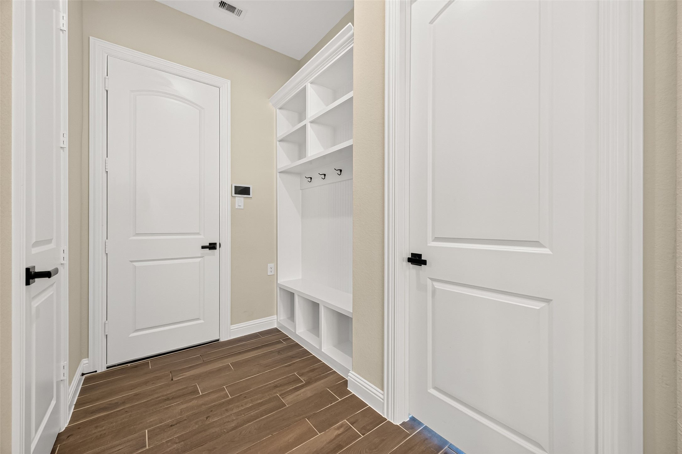 2360 Seaglass Drive Property Photo 19