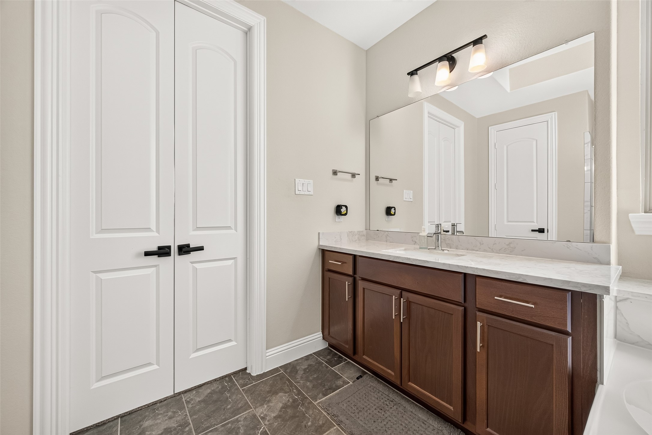 2360 Seaglass Drive Property Photo 27