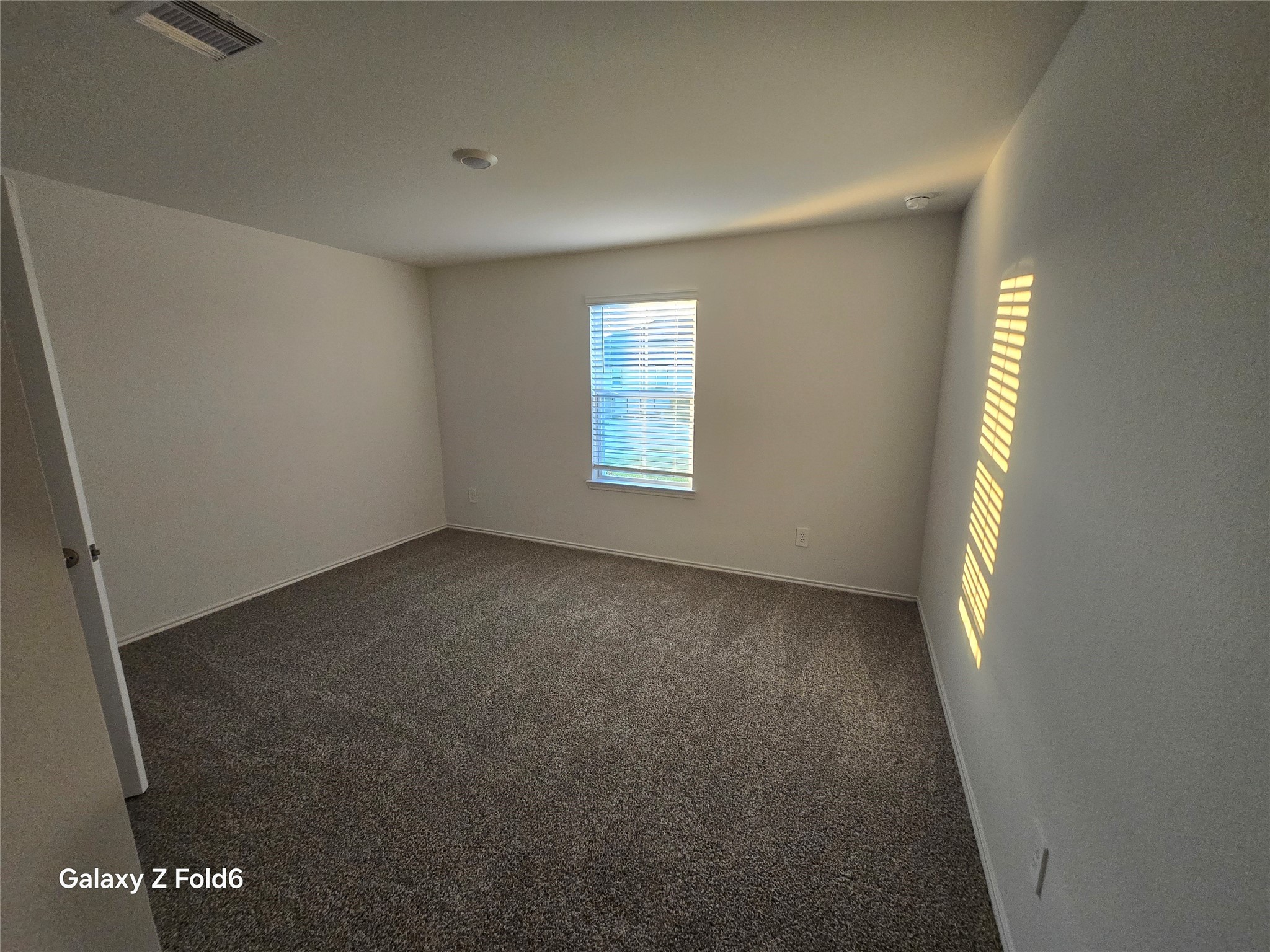 3011 Sycamore Run Lane Property Photo 2