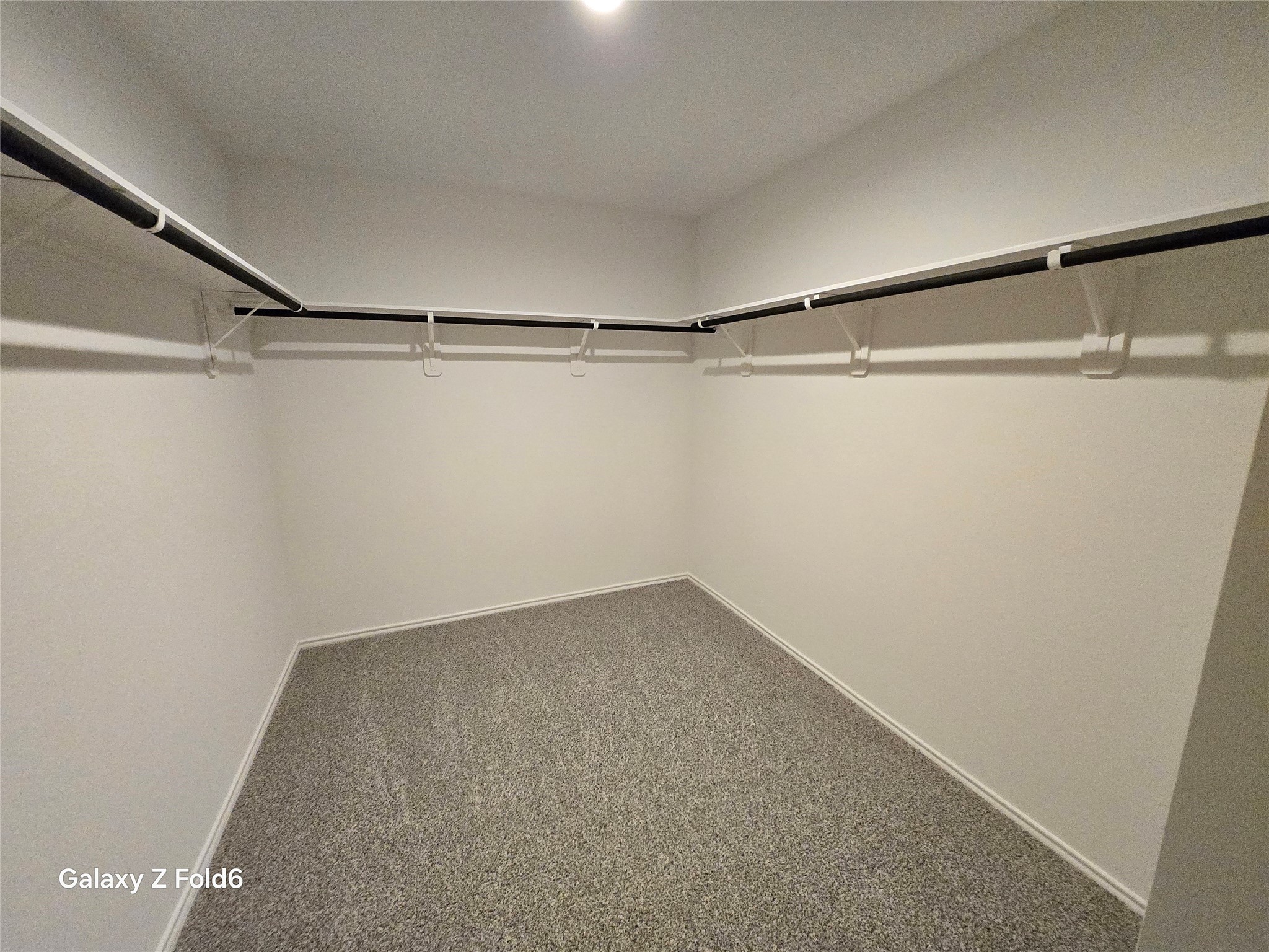 3011 Sycamore Run Lane Property Photo 8