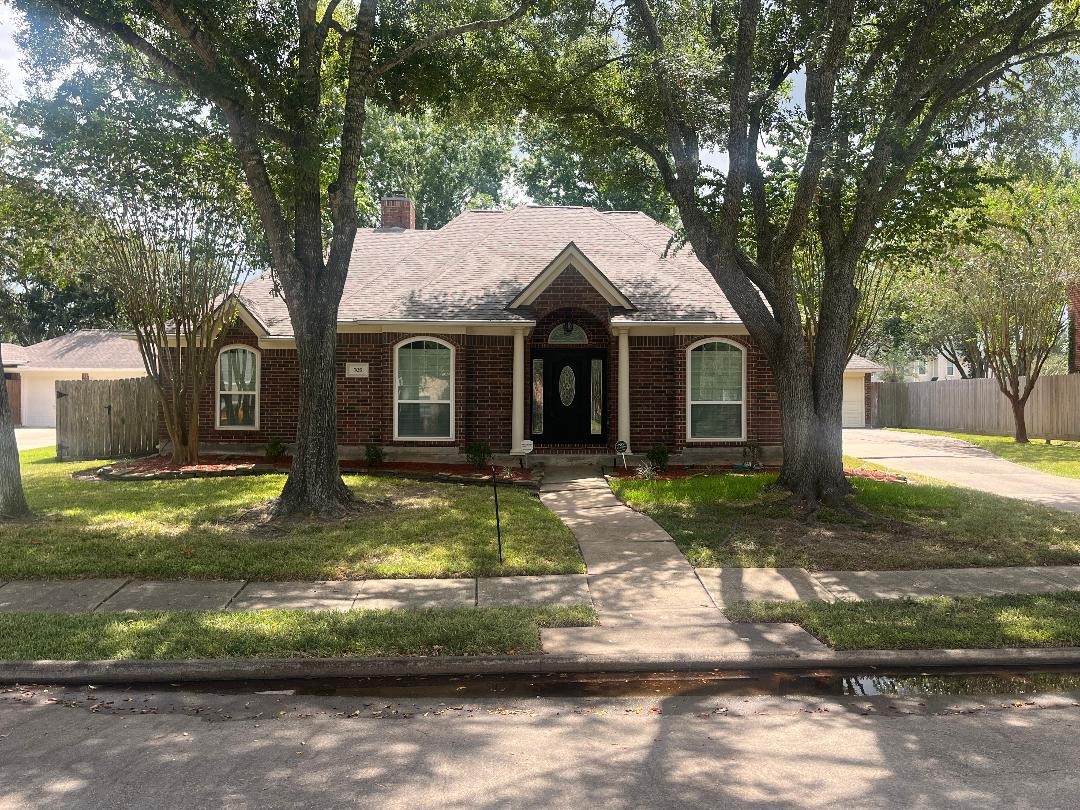 705 Eagle Lakes Drive Property Photo