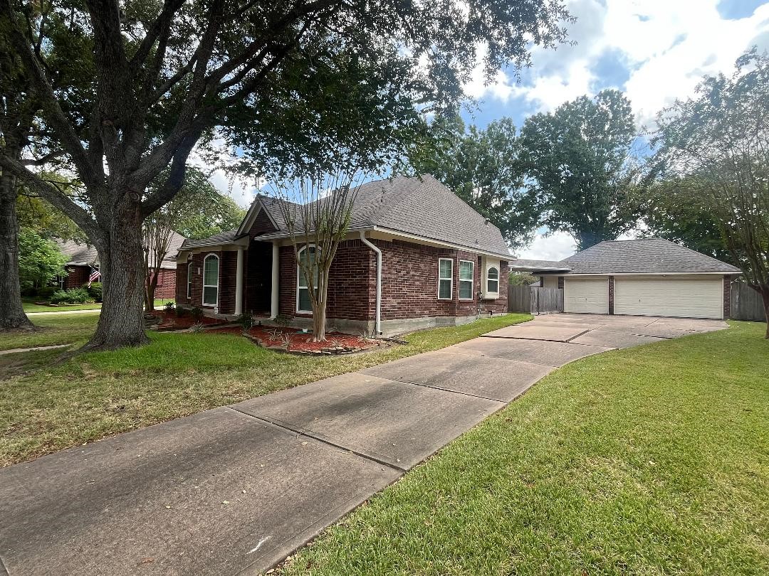 705 Eagle Lakes Drive Property Photo 32