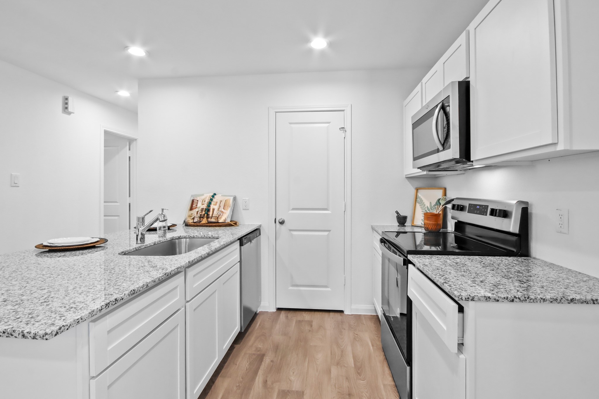 13131 Turret Bend Way Property Photo 3