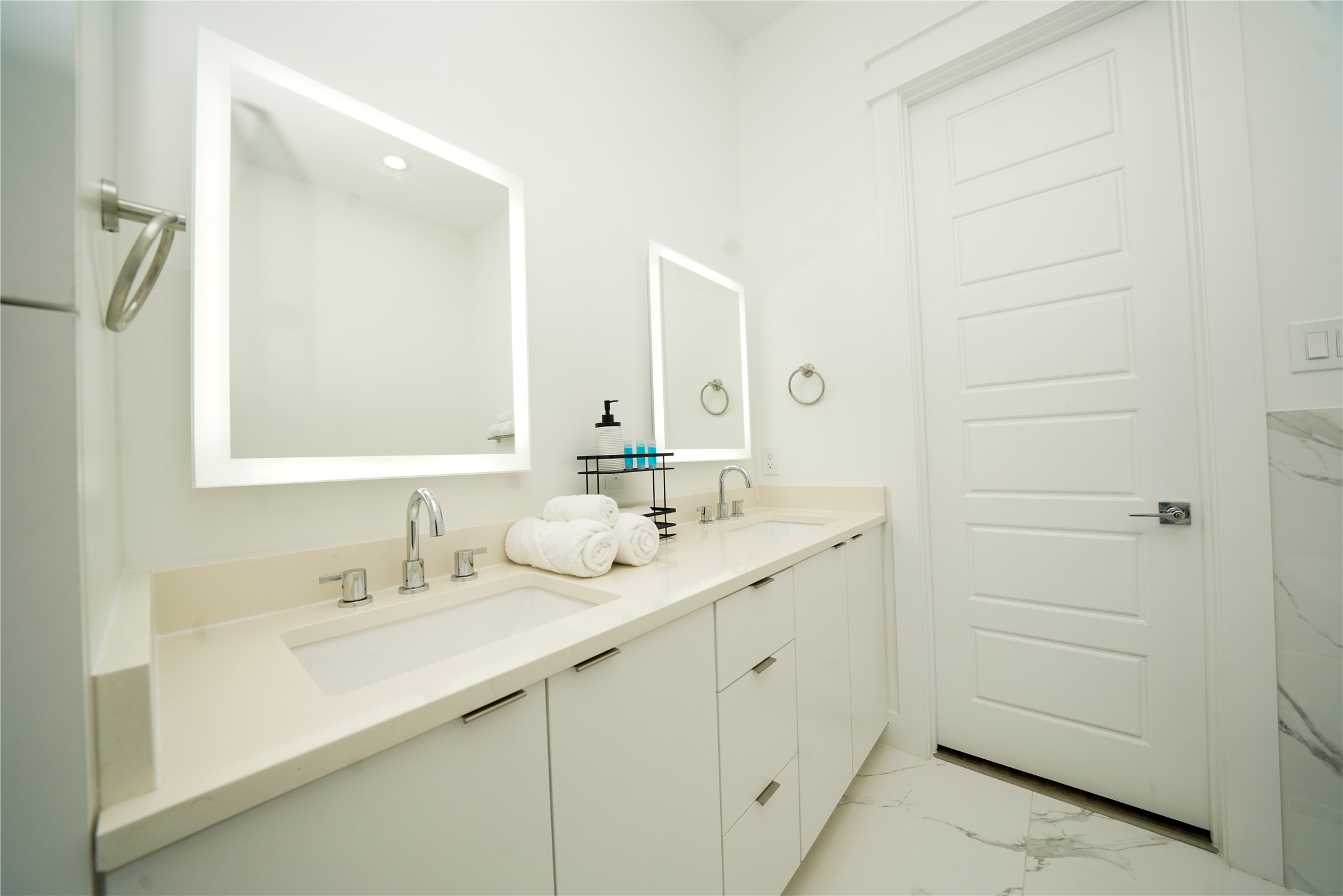 4607 Edmund Street Property Photo 22