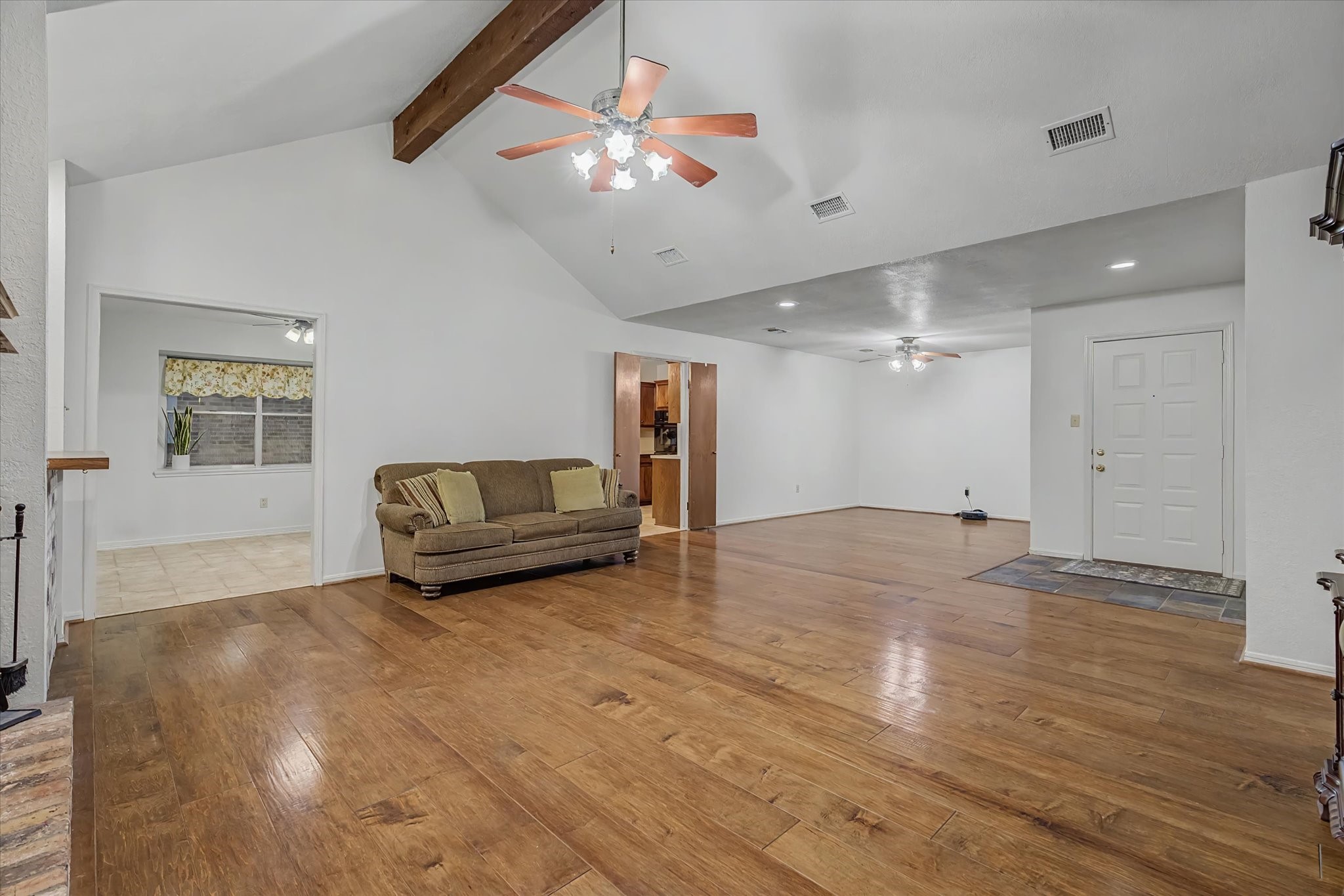139 Spanish Moss Lane Property Photo 6