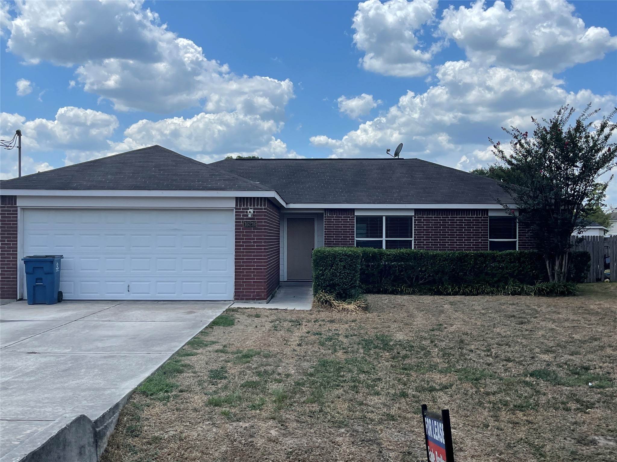 16216 Setting Sun Court Property Photo 1