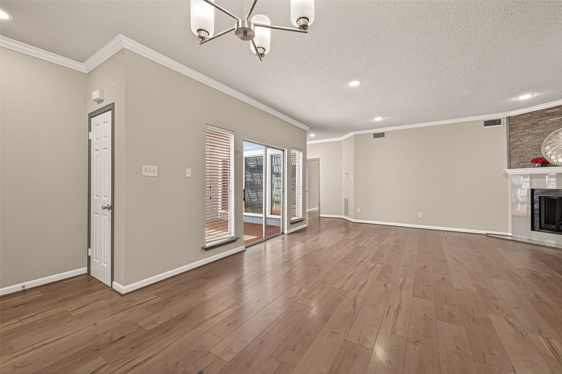4024 Breakwood Drive Property Photo 11