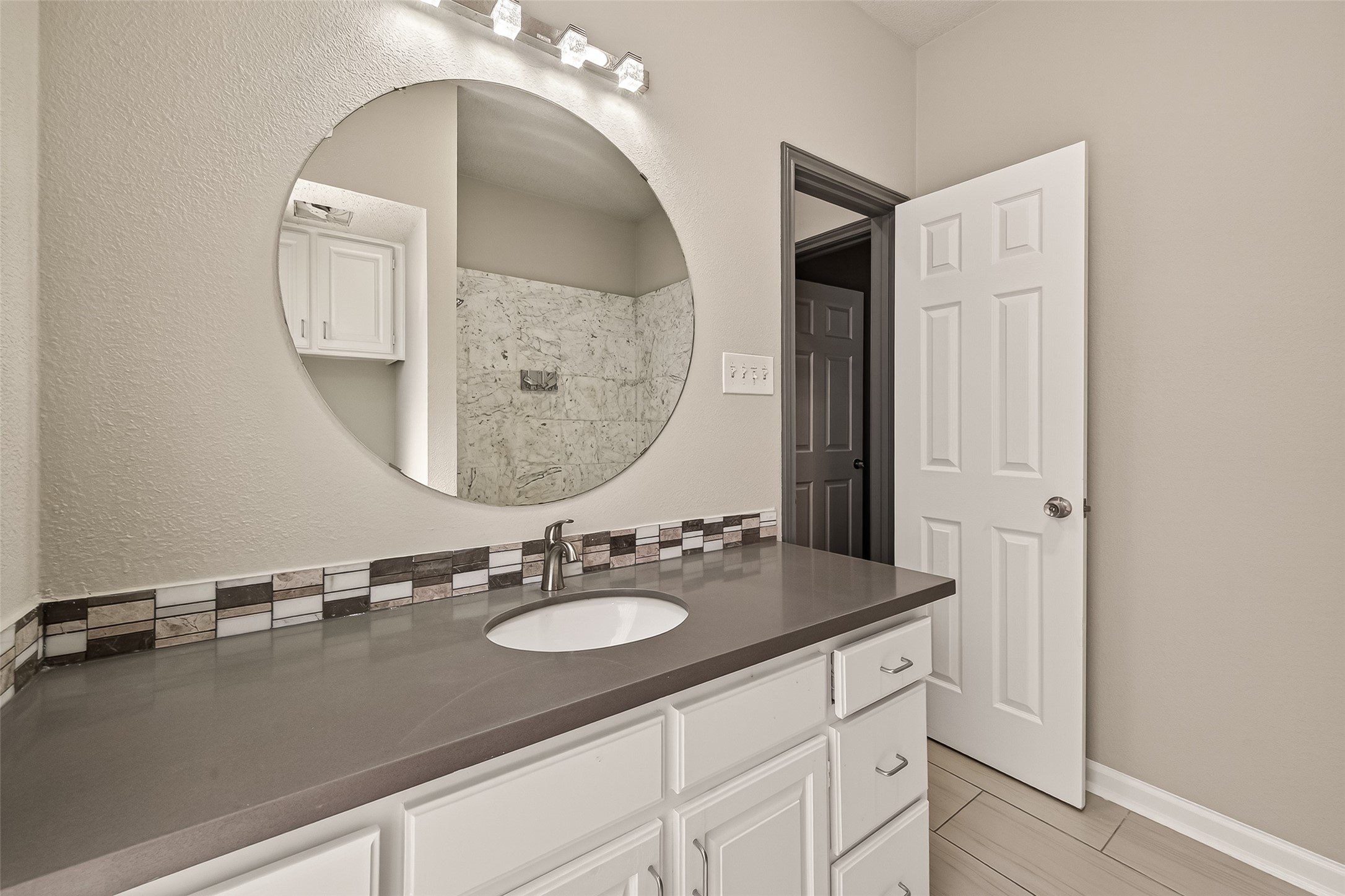 4024 Breakwood Drive Property Photo 24
