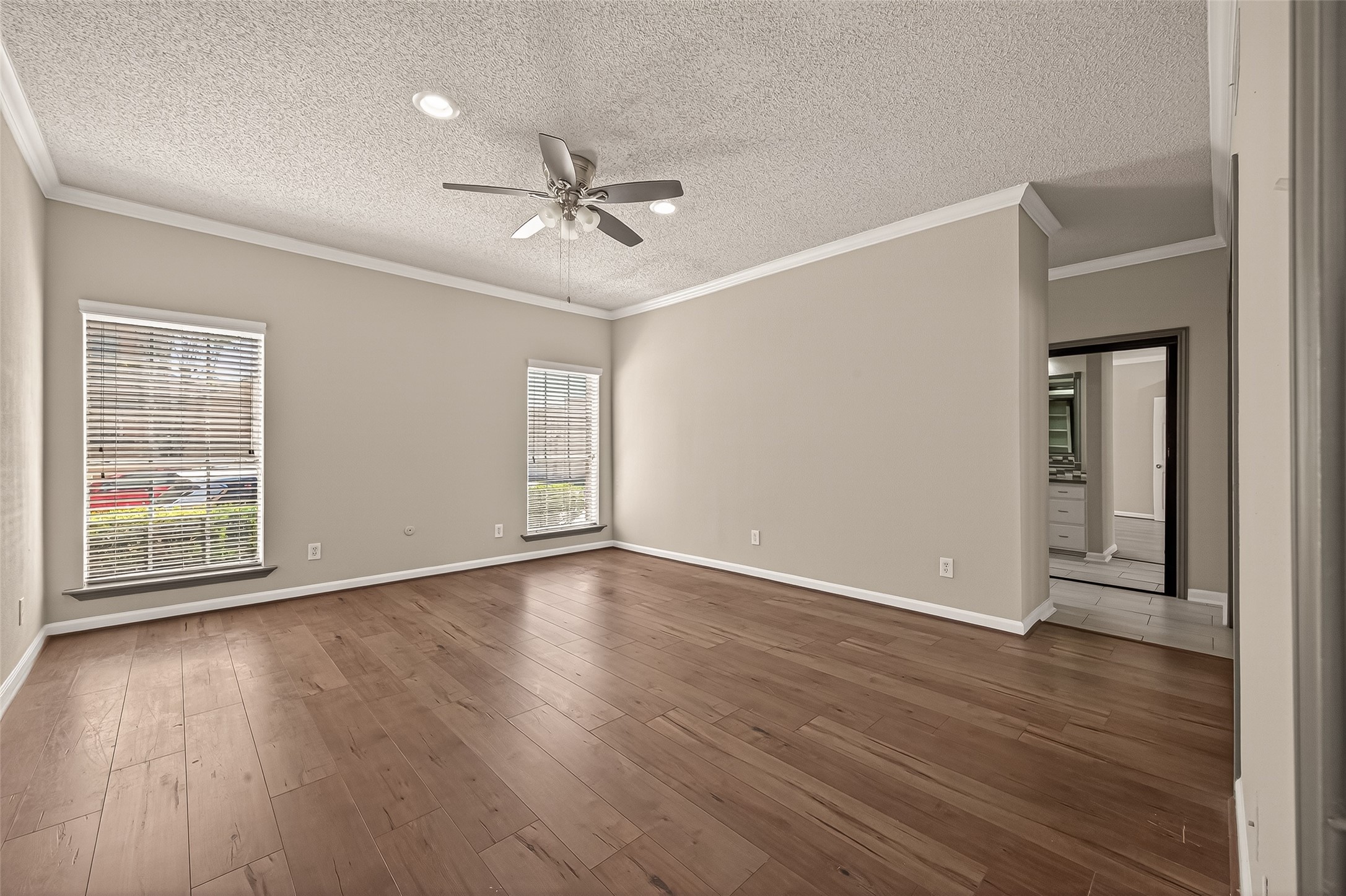 4024 Breakwood Drive Property Photo 32