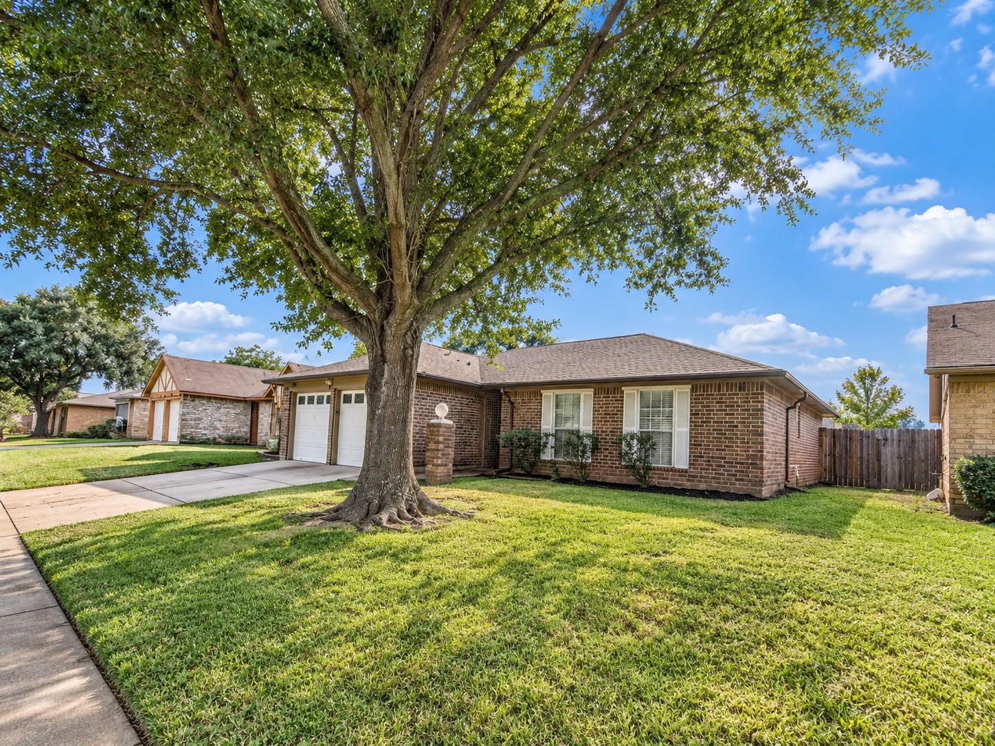 6703 Loch Bruceray Dr Property Photo 2