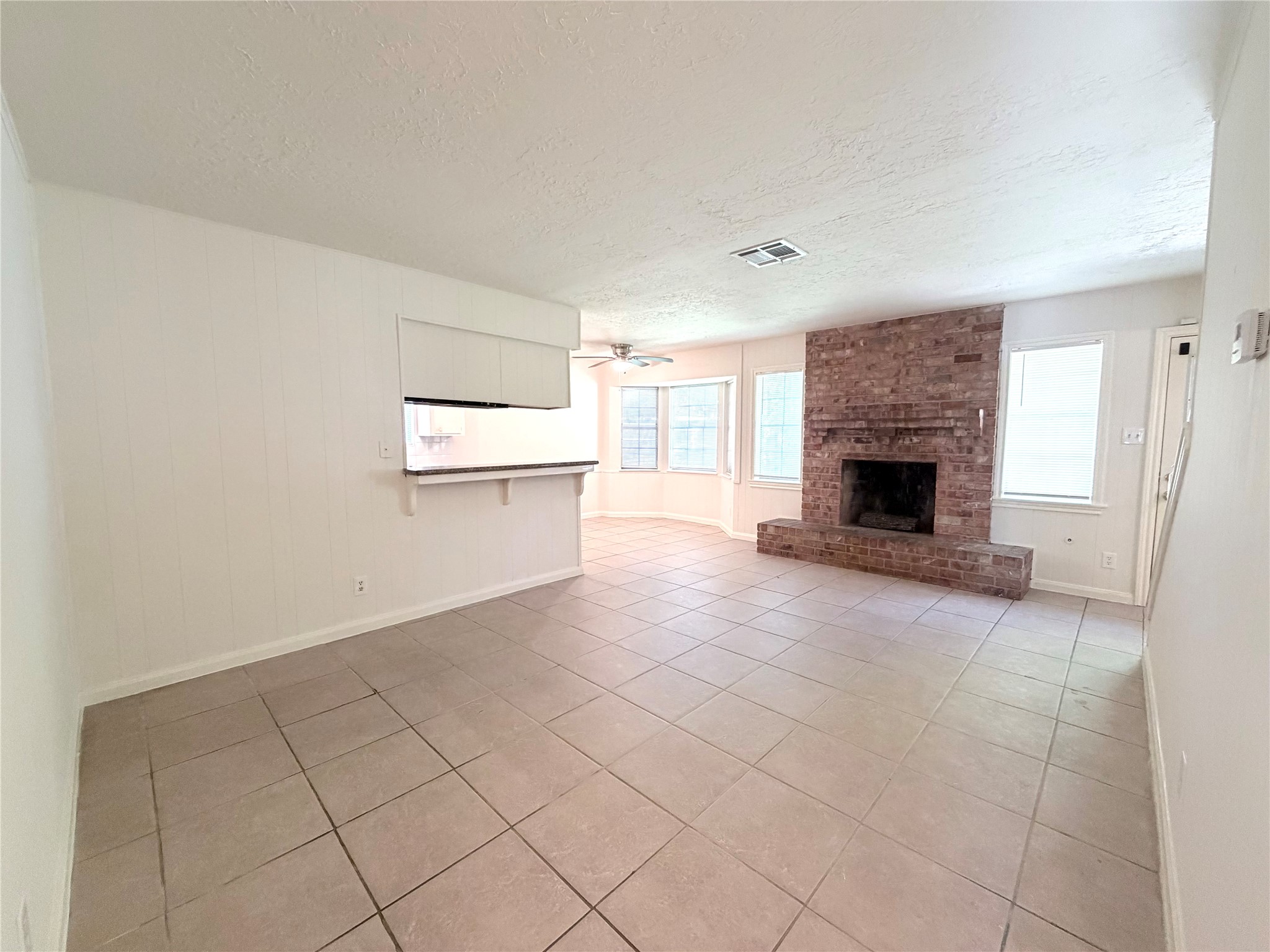 9706 Crestdale Circle Property Photo 3