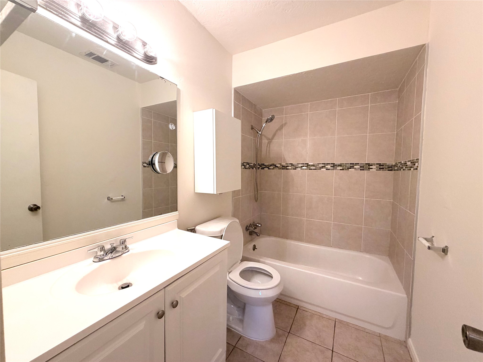 9706 Crestdale Circle Property Photo 13