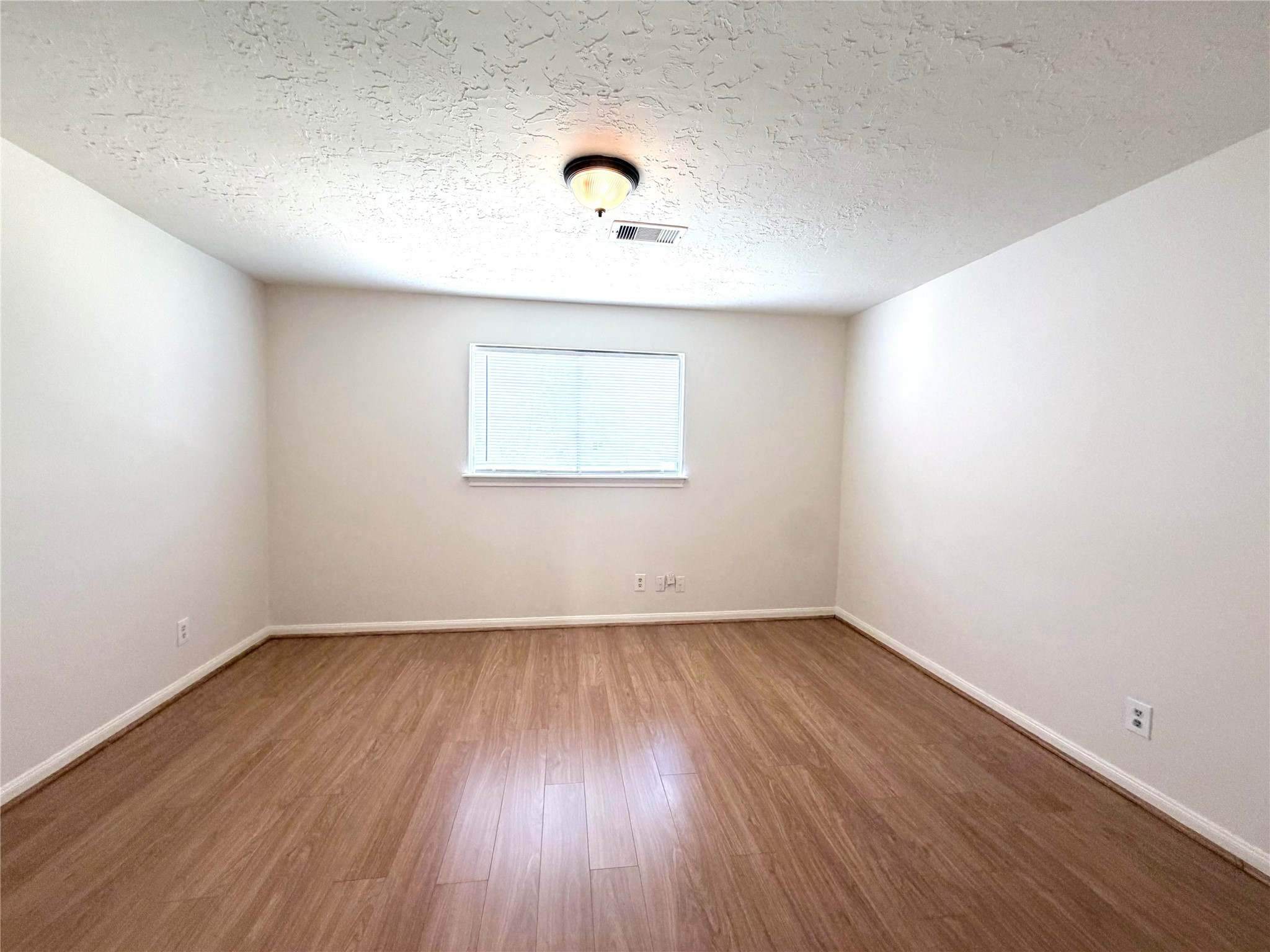 9706 Crestdale Circle Property Photo 17