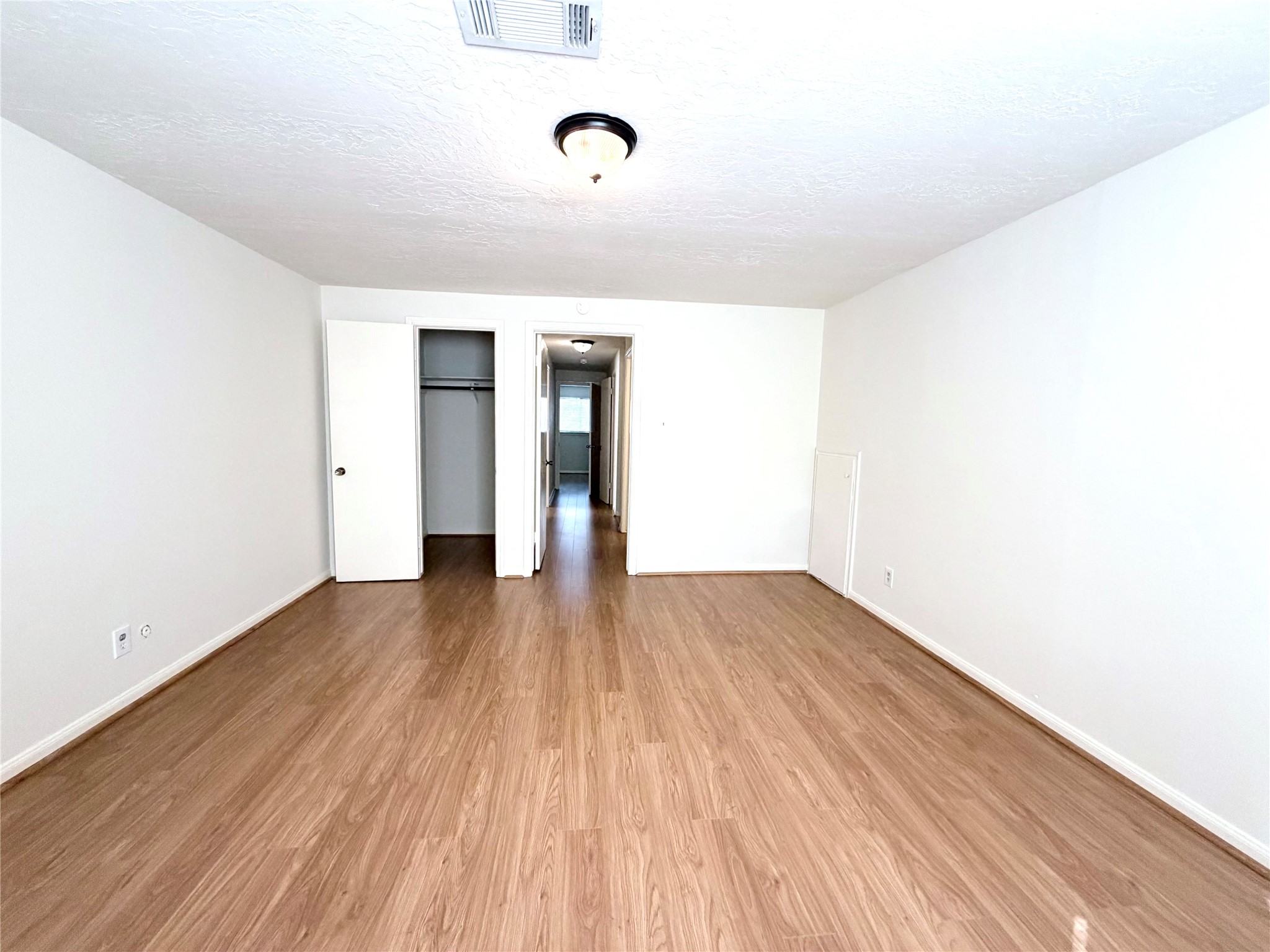 9706 Crestdale Circle Property Photo 20