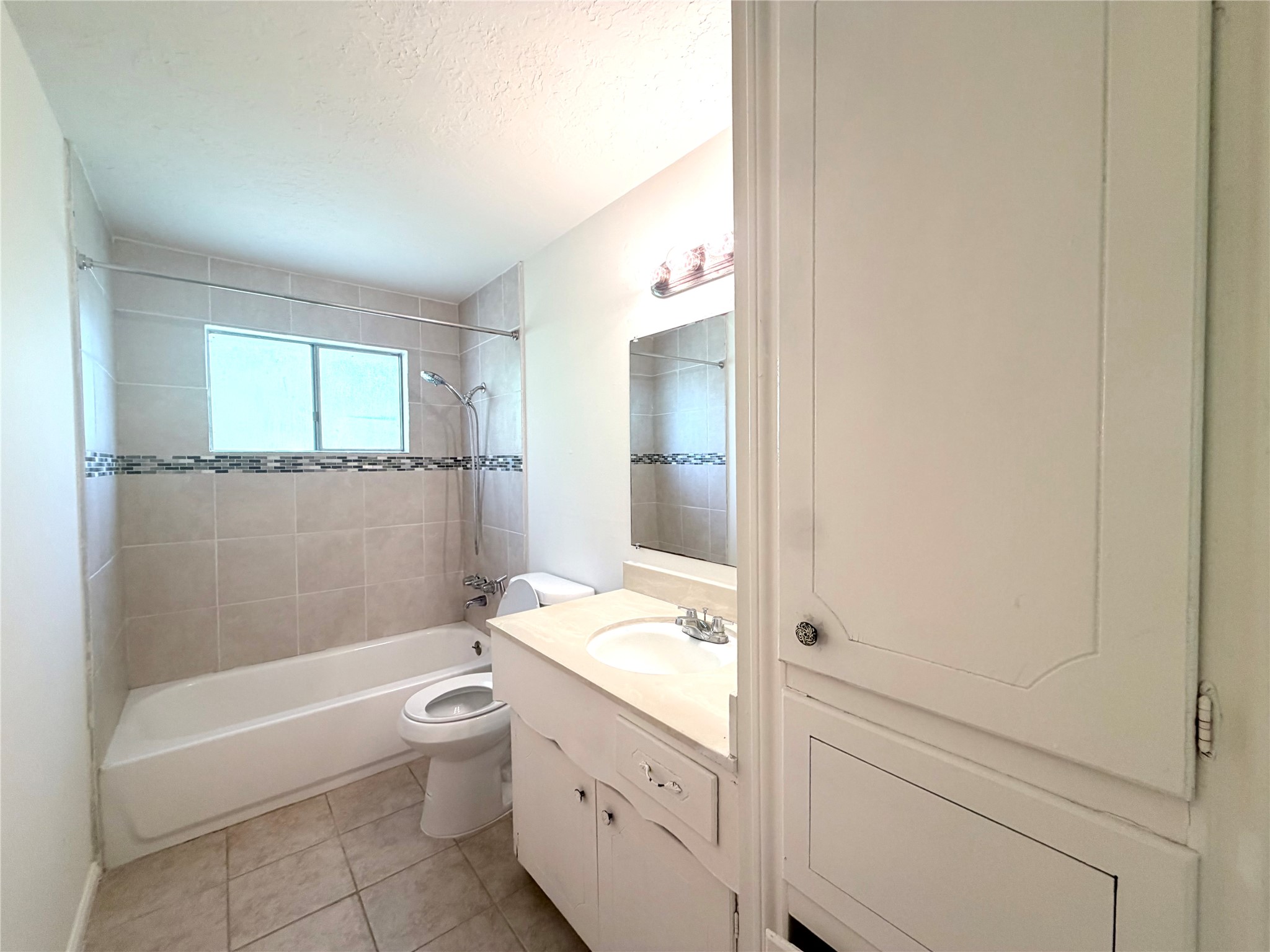 9706 Crestdale Circle Property Photo 21