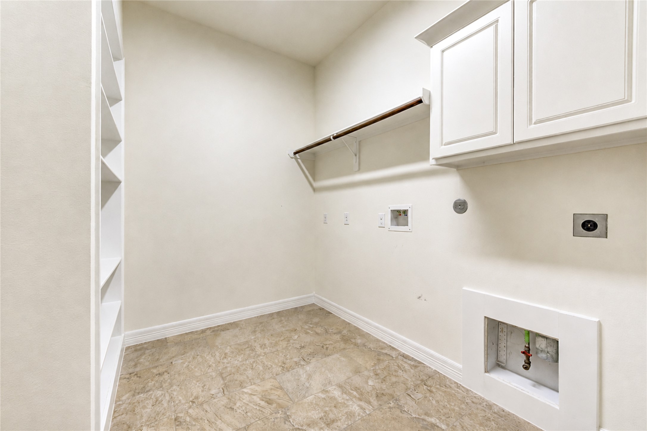 28214 Evergreen Cove Lane Property Photo 31