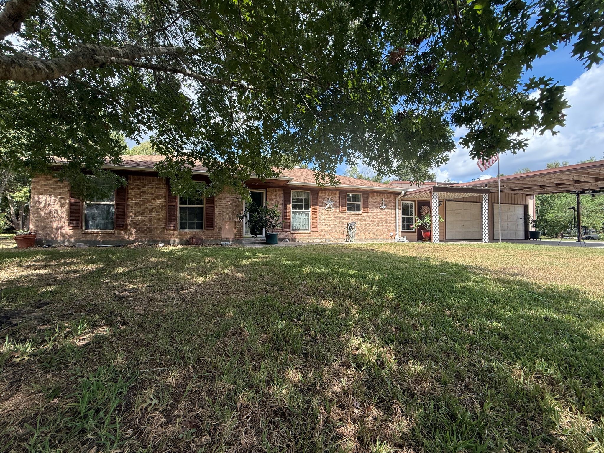 409 Lee Avenue Property Photo 1