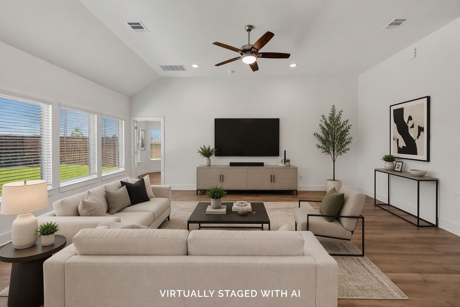 2127 Lone Bronco Boulevard Property Photo 3