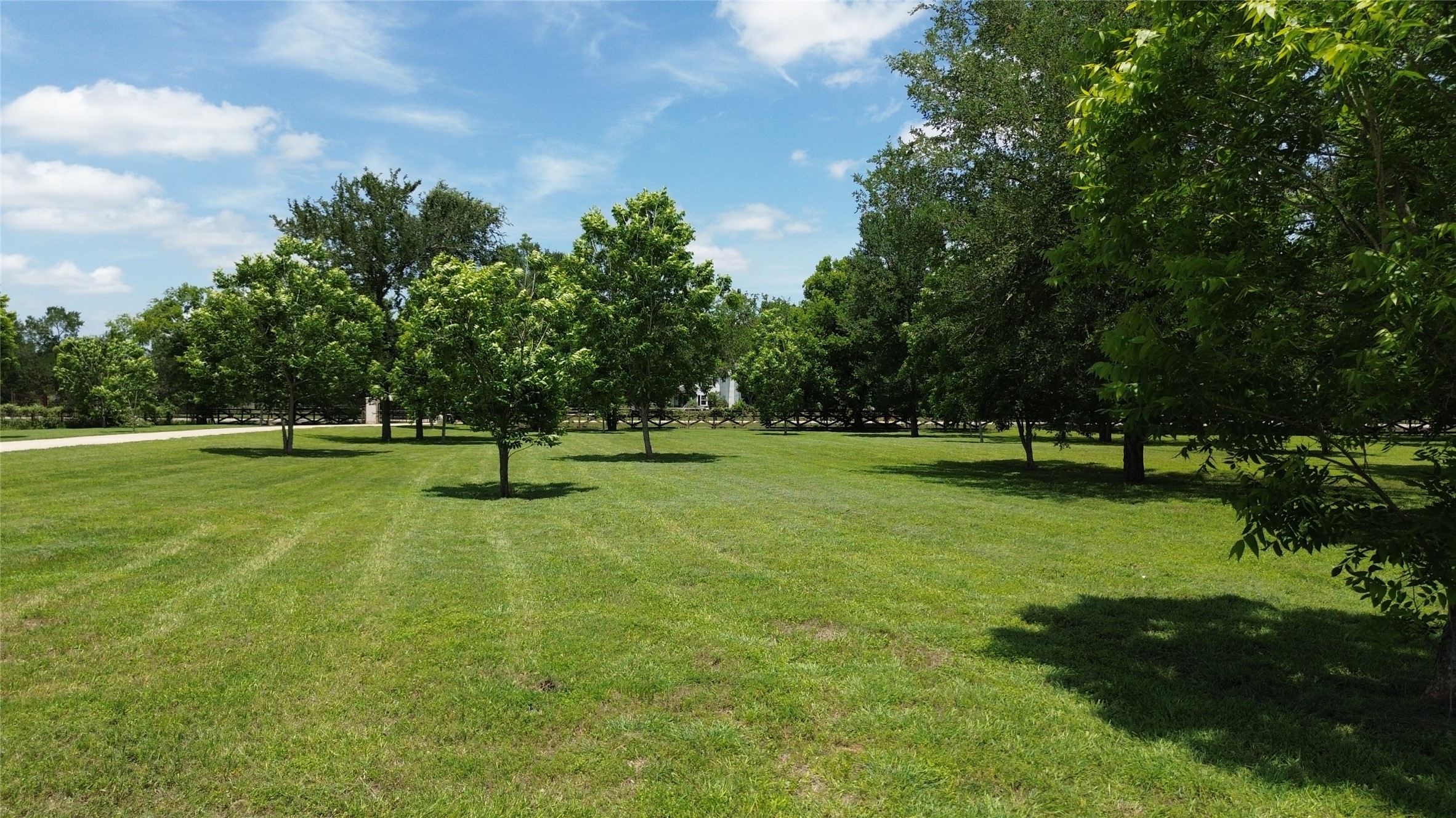 4726 Gainsborough Drive Property Photo 47