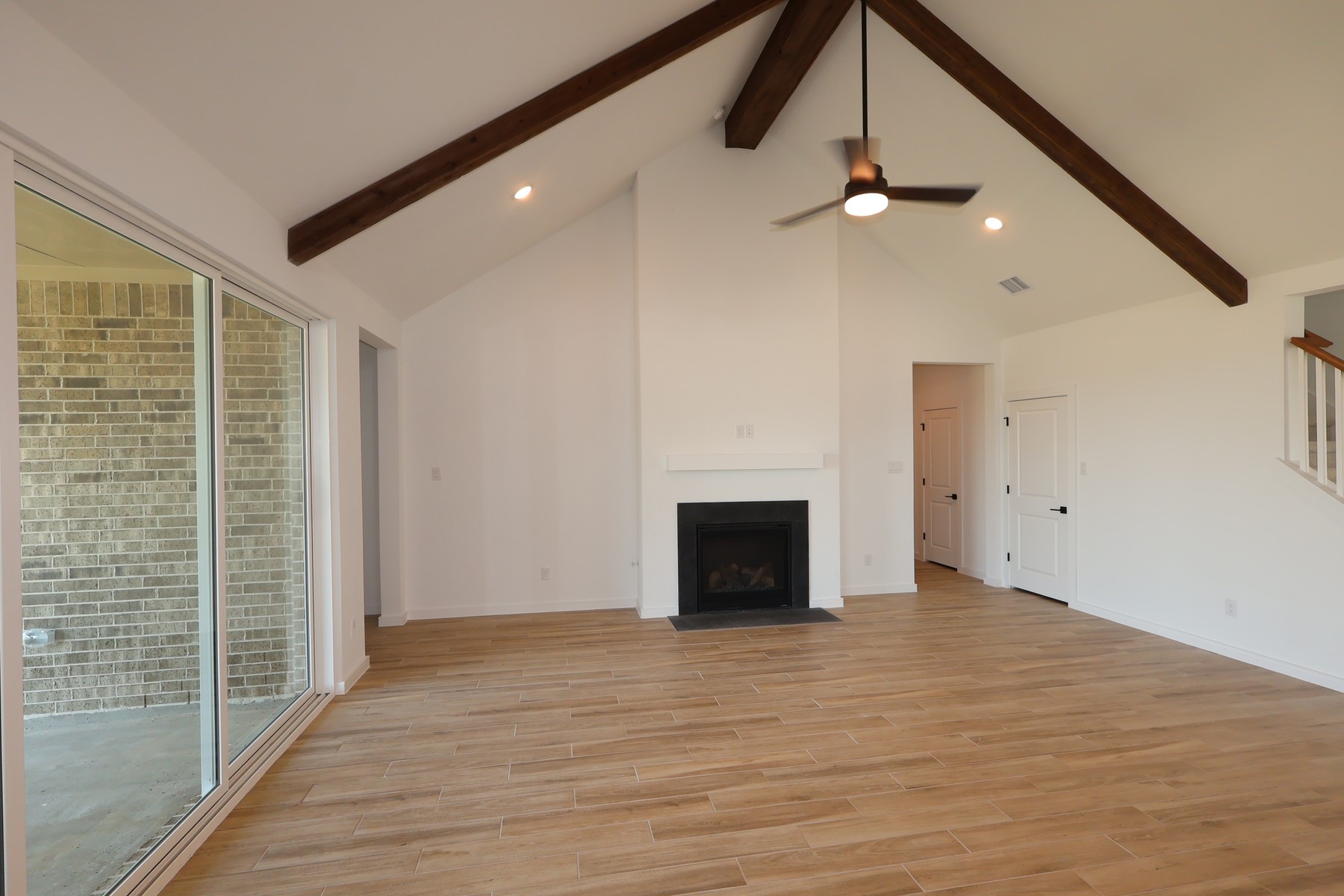 5042 Bluebell Way Property Photo 5