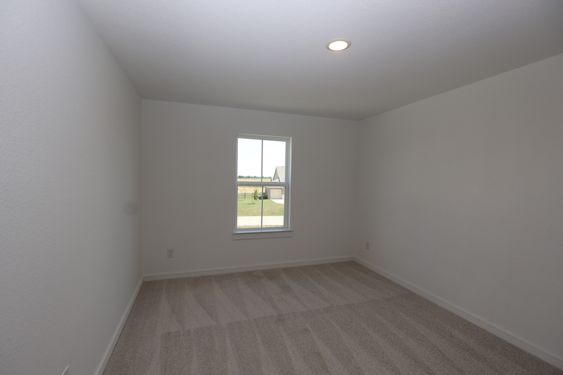 5042 Bluebell Way Property Photo 13
