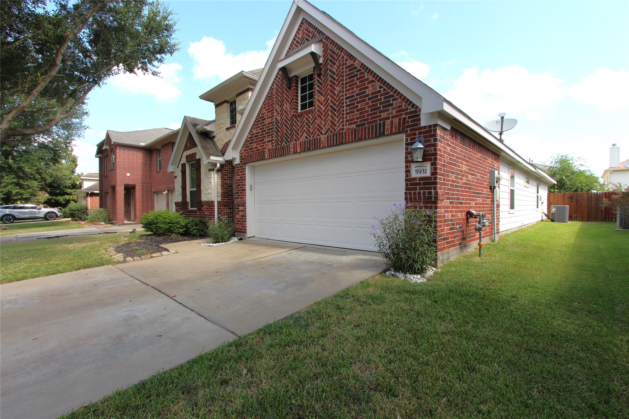 5931 Wildbriar Lane Property Photo 2