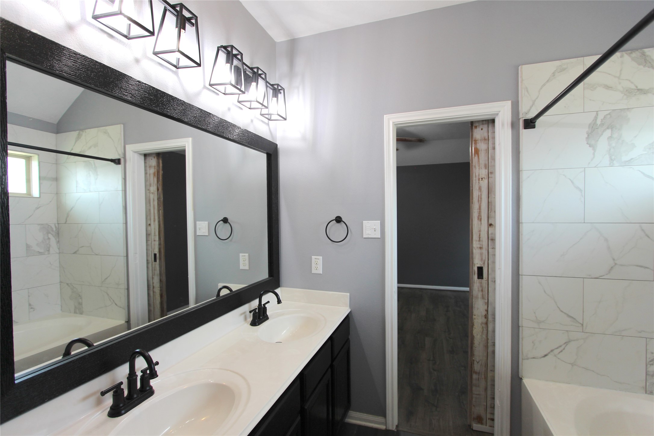 5931 Wildbriar Lane Property Photo 17