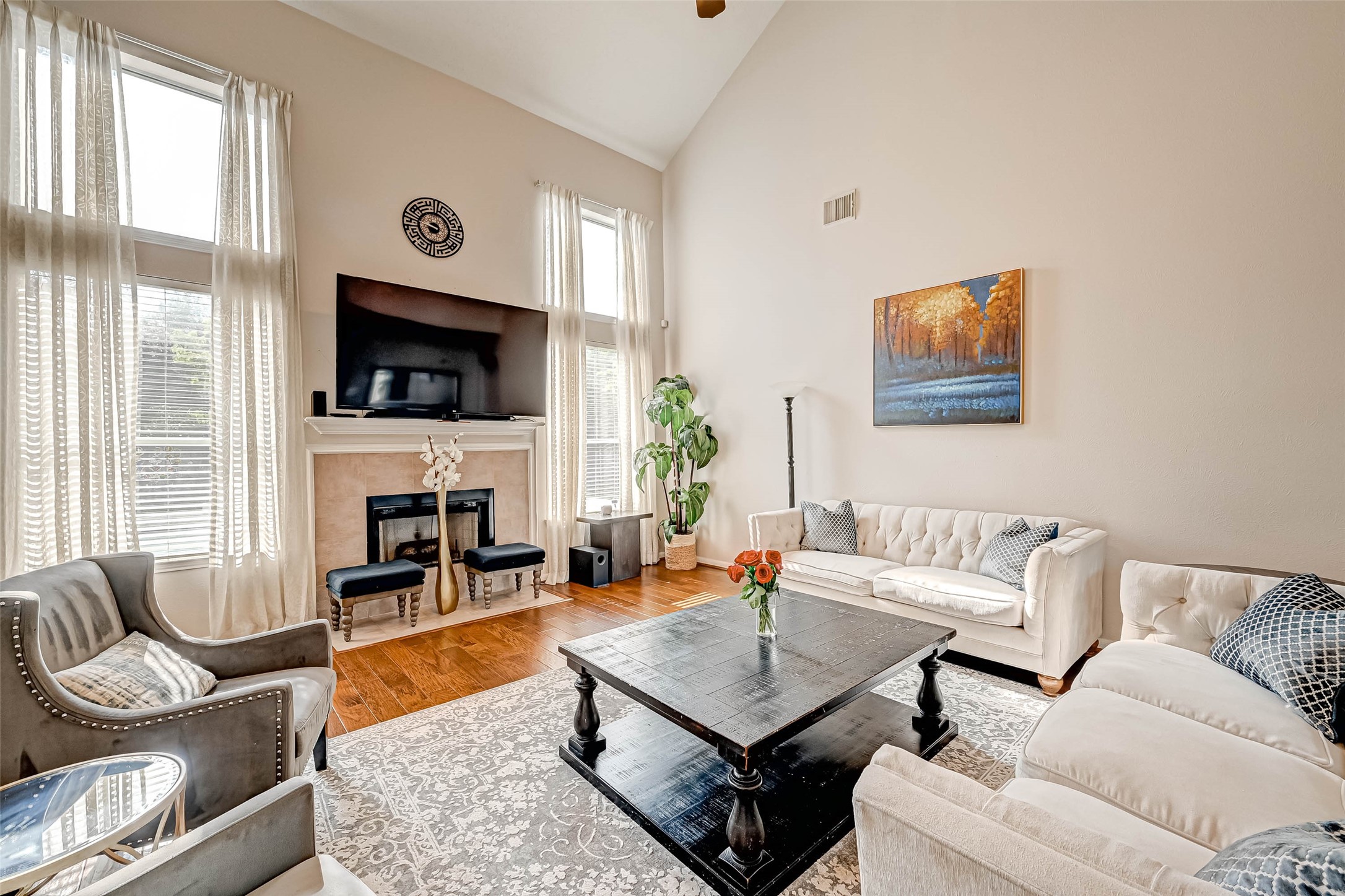 2015 Holly Glade Lane Property Photo 3