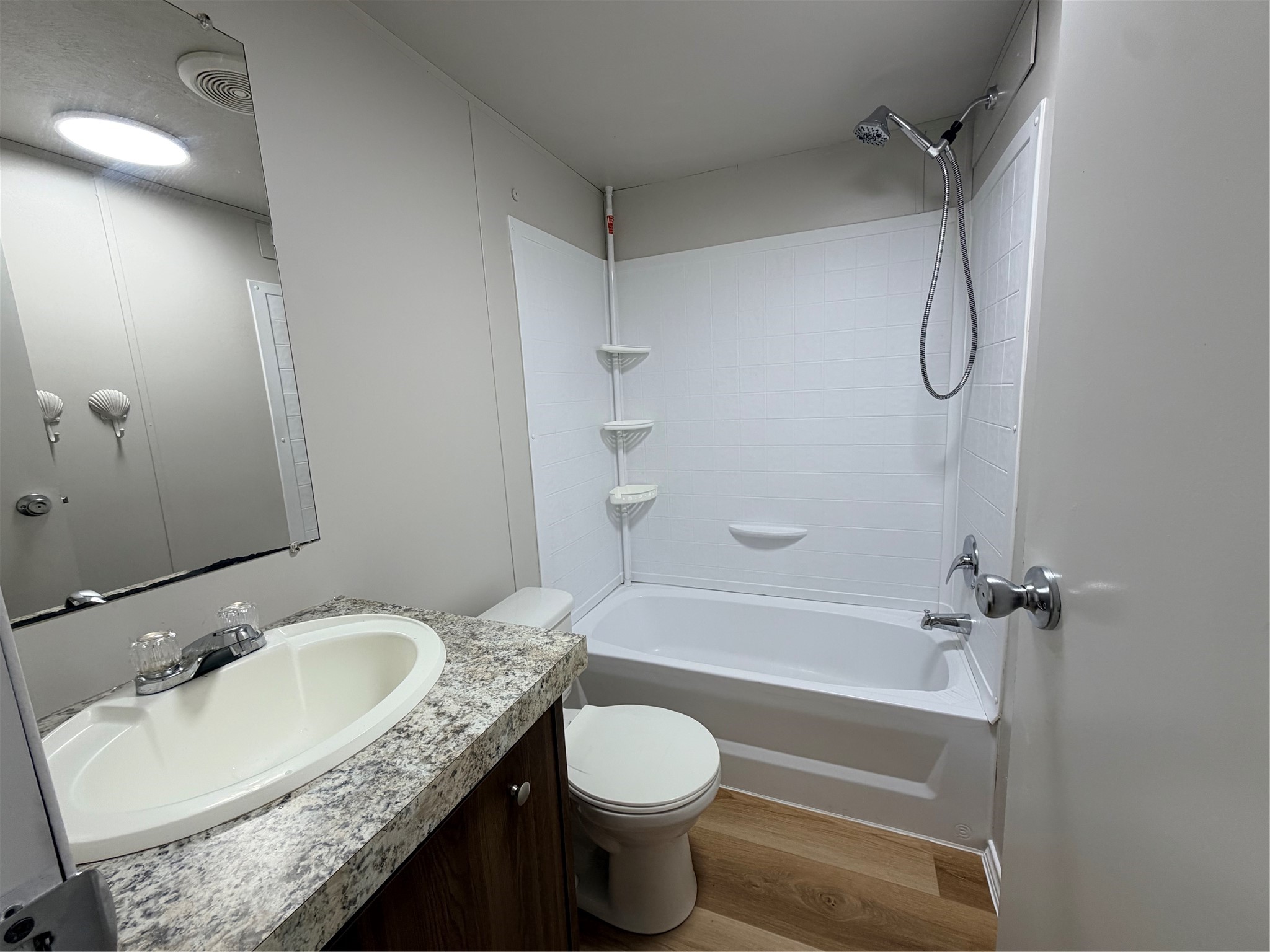 114 Bluebill Bay N Property Photo 11