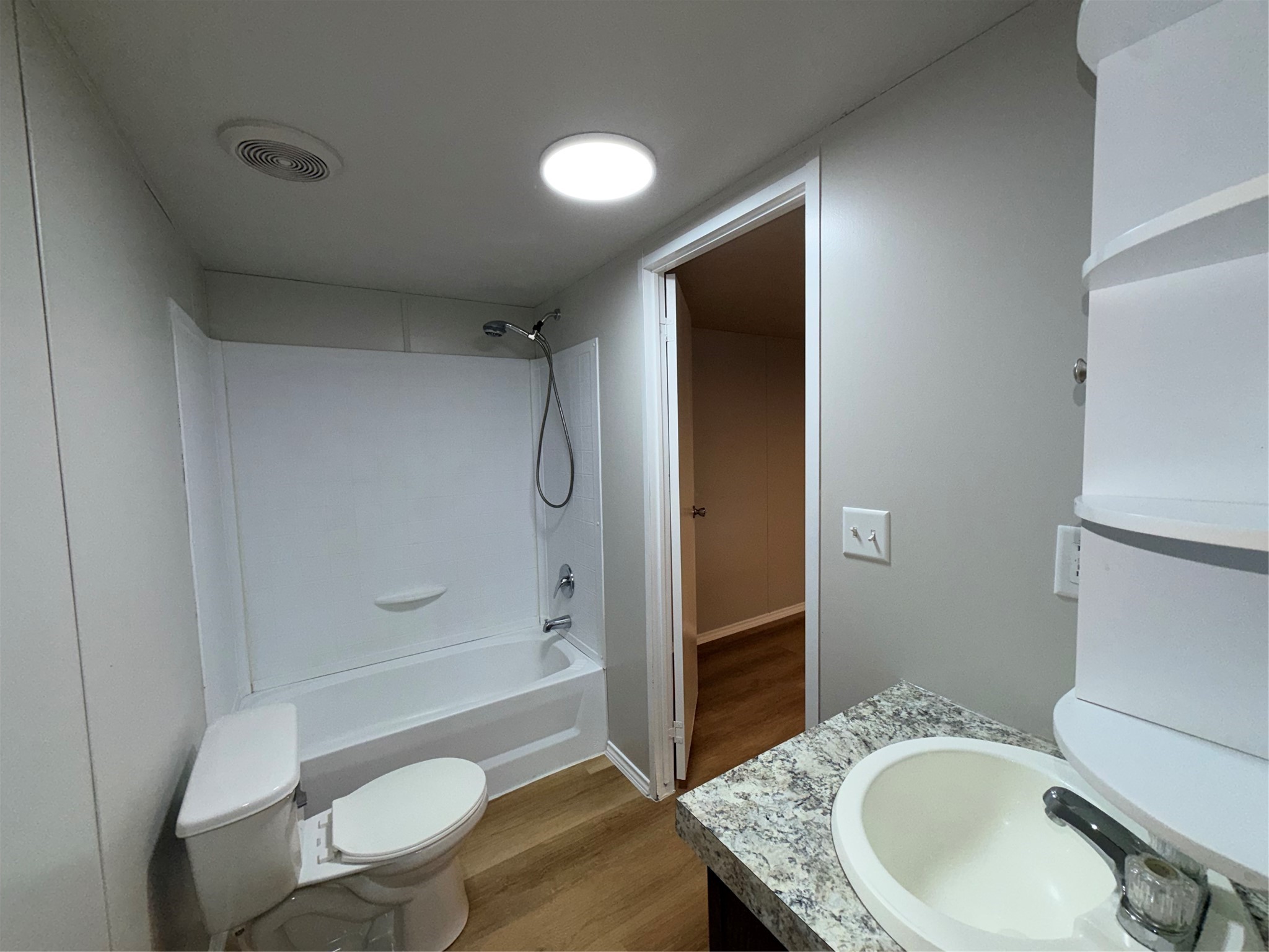 114 Bluebill Bay N Property Photo 16
