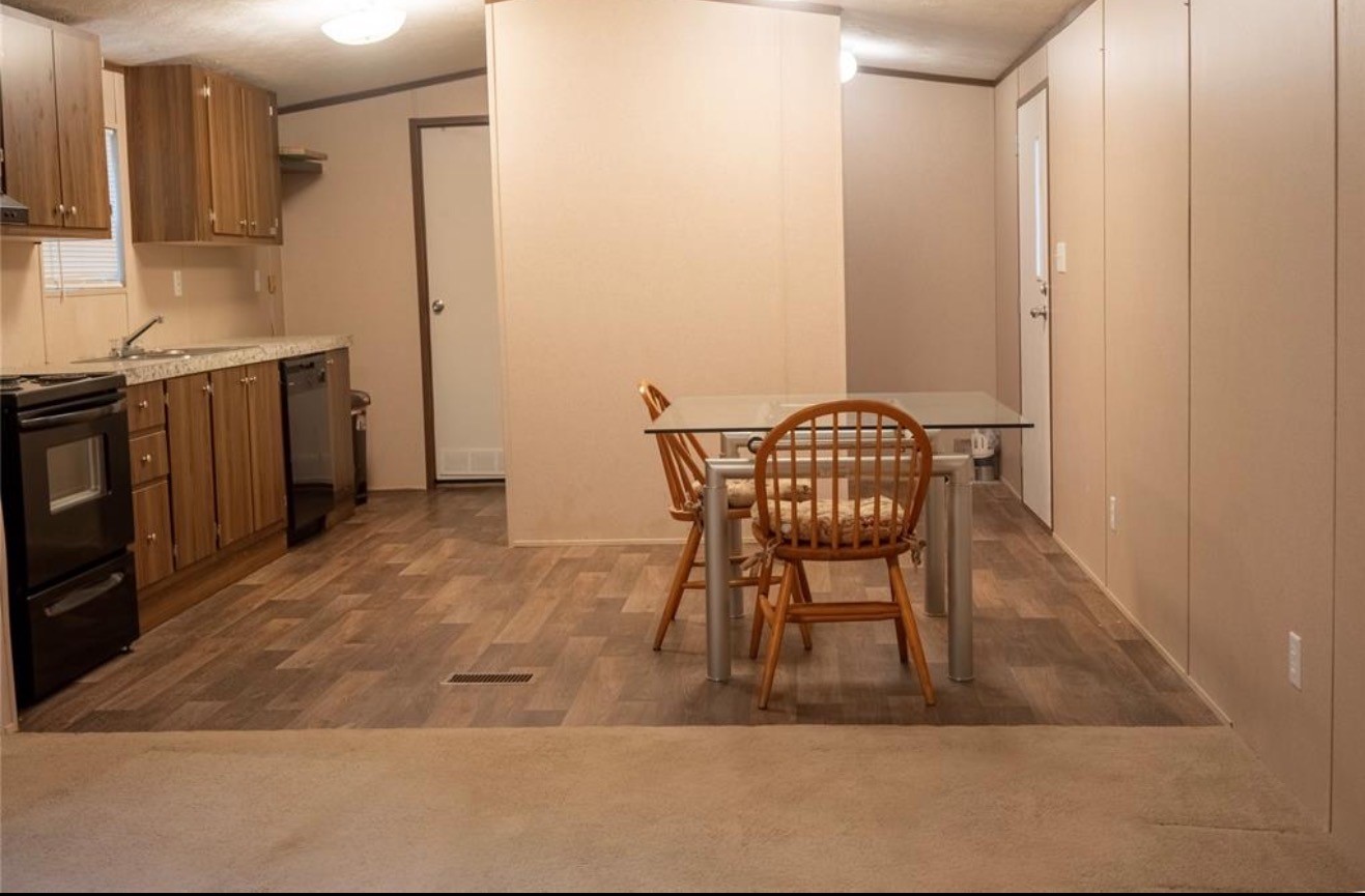 114 Bluebill N Property Photo 5