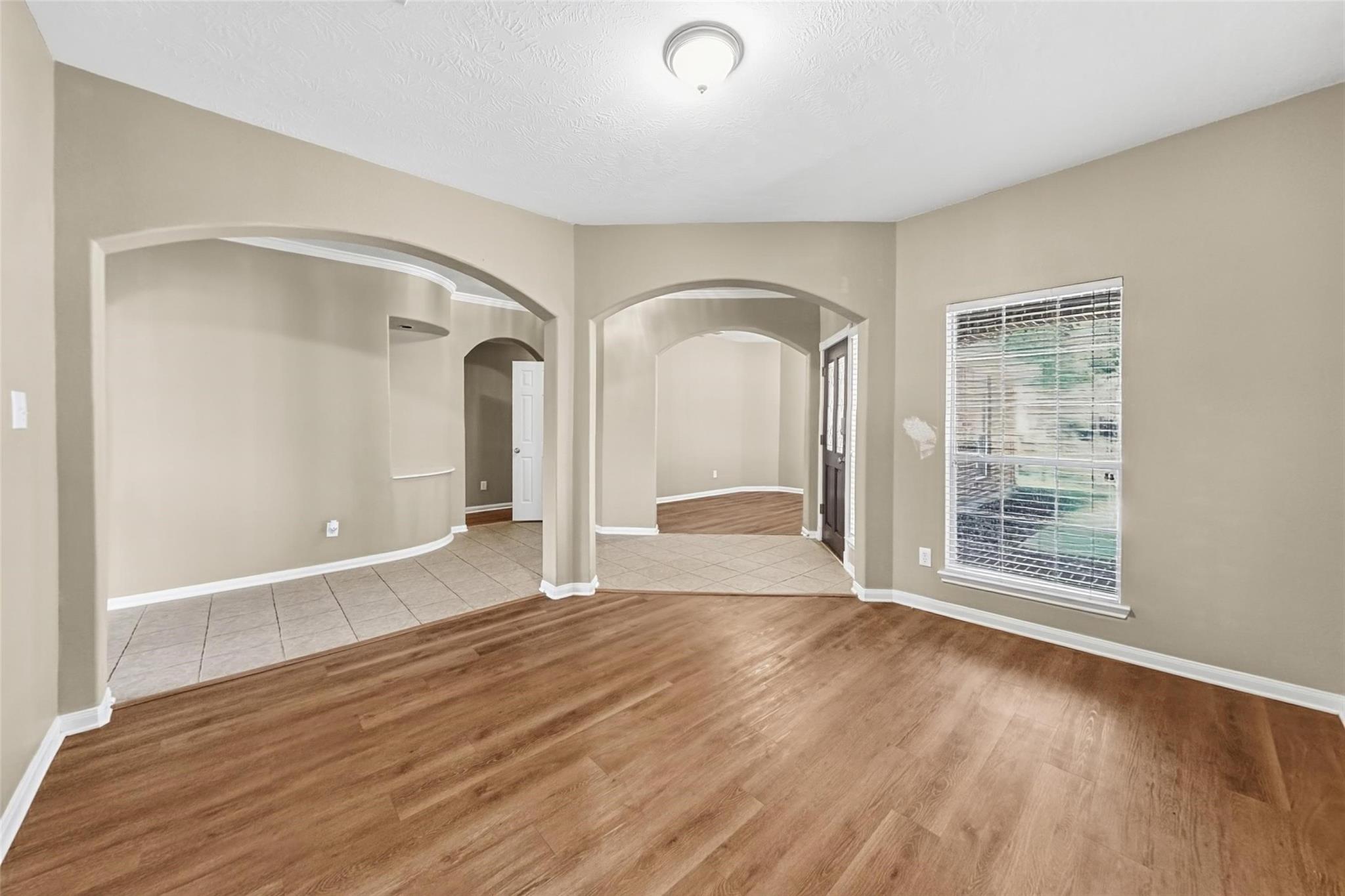 3523 Pine Valley Drive Property Photo 6