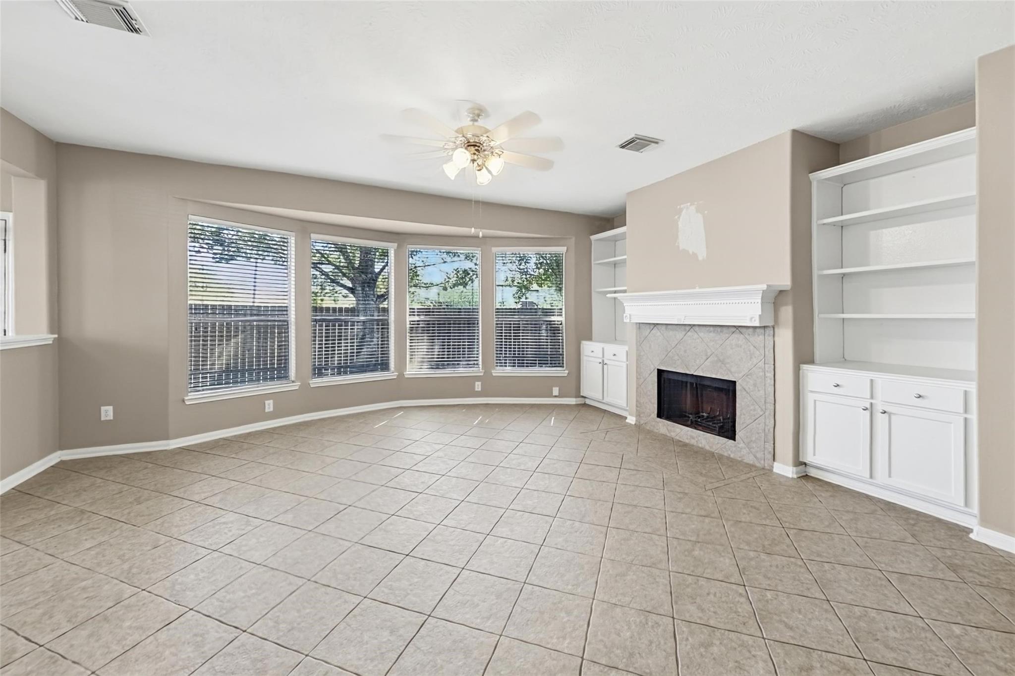 3523 Pine Valley Drive Property Photo 7