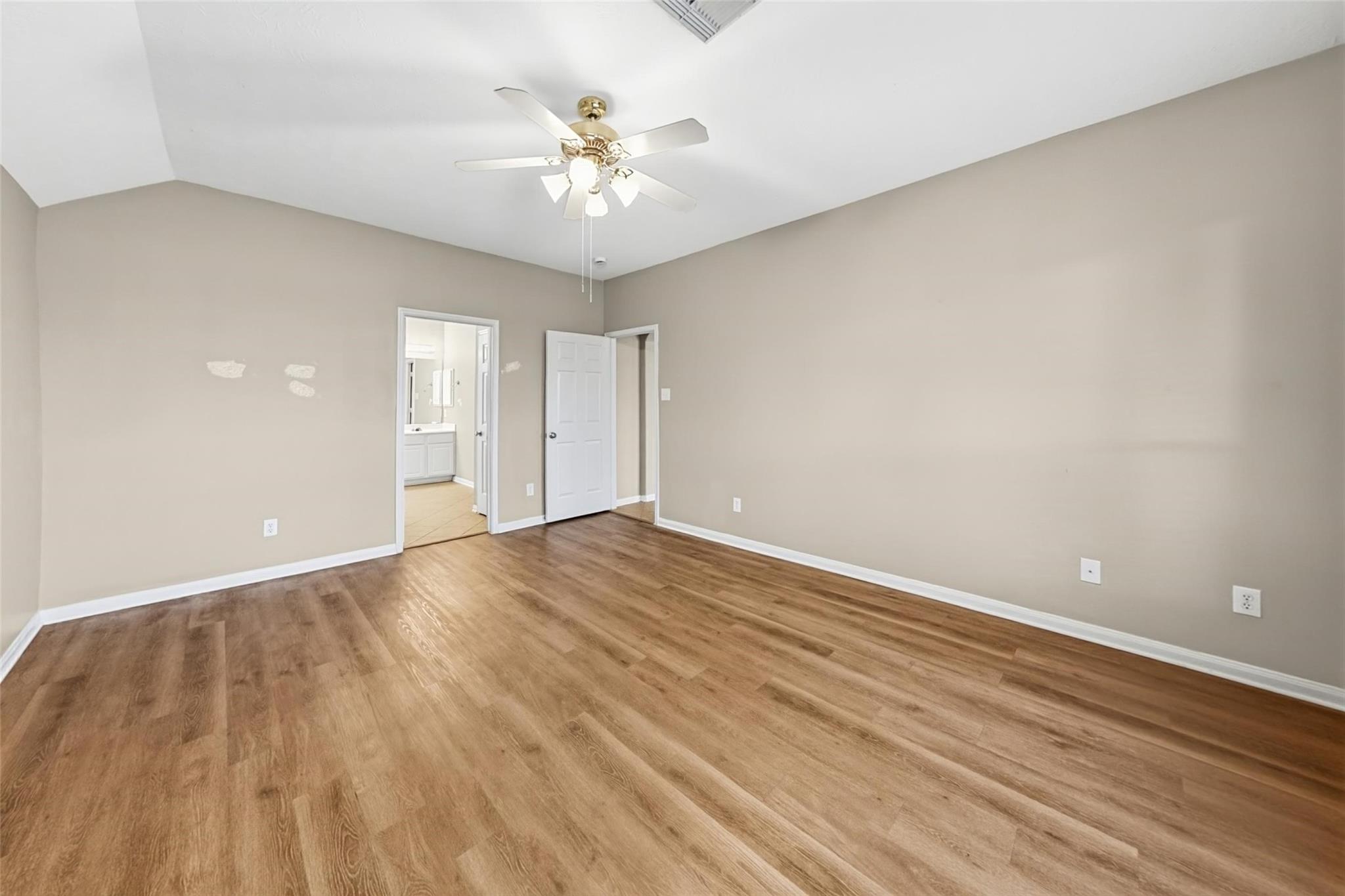 3523 Pine Valley Drive Property Photo 9