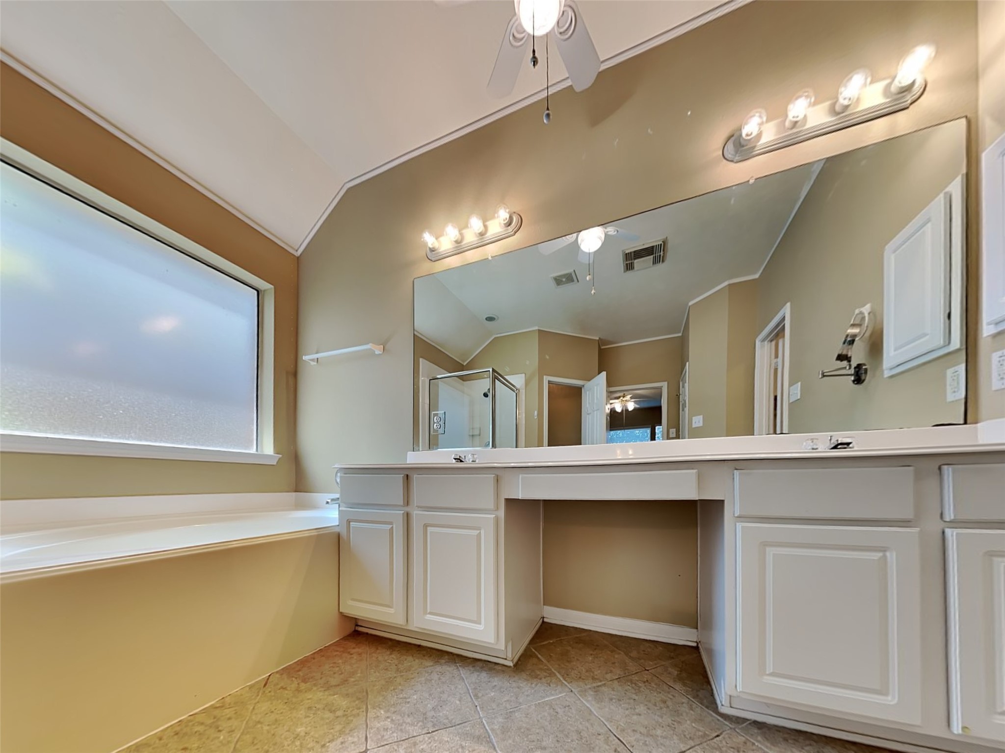 3523 Pine Valley Drive Property Photo 10