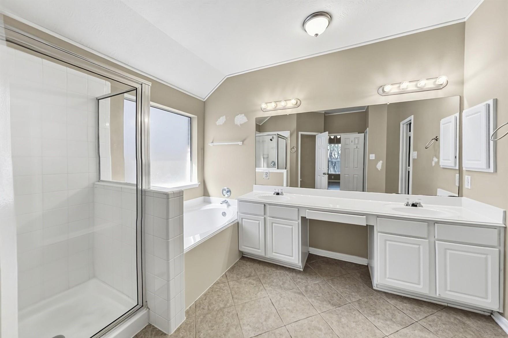 3523 Pine Valley Drive Property Photo 11