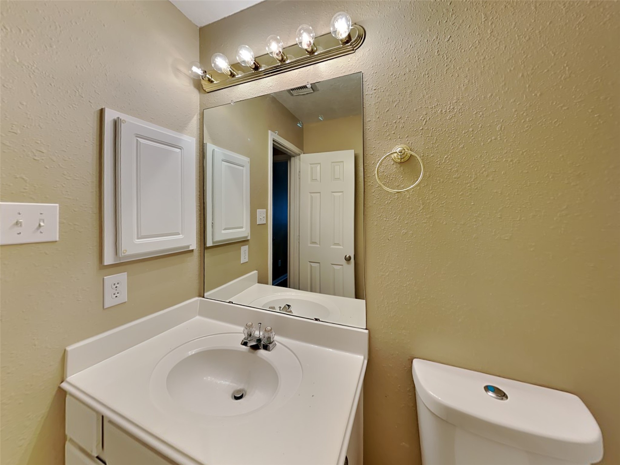 3523 Pine Valley Drive Property Photo 13