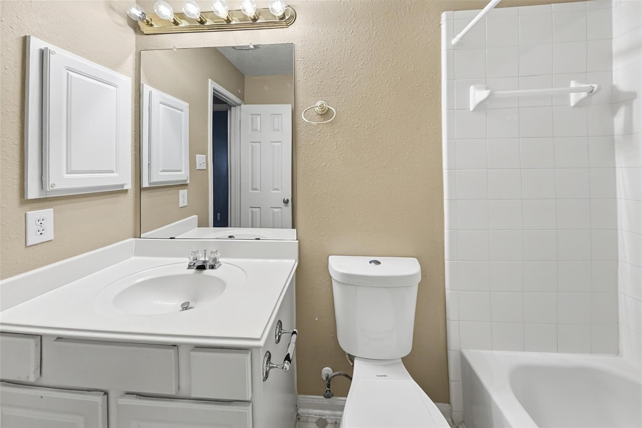 3523 Pine Valley Drive Property Photo 14