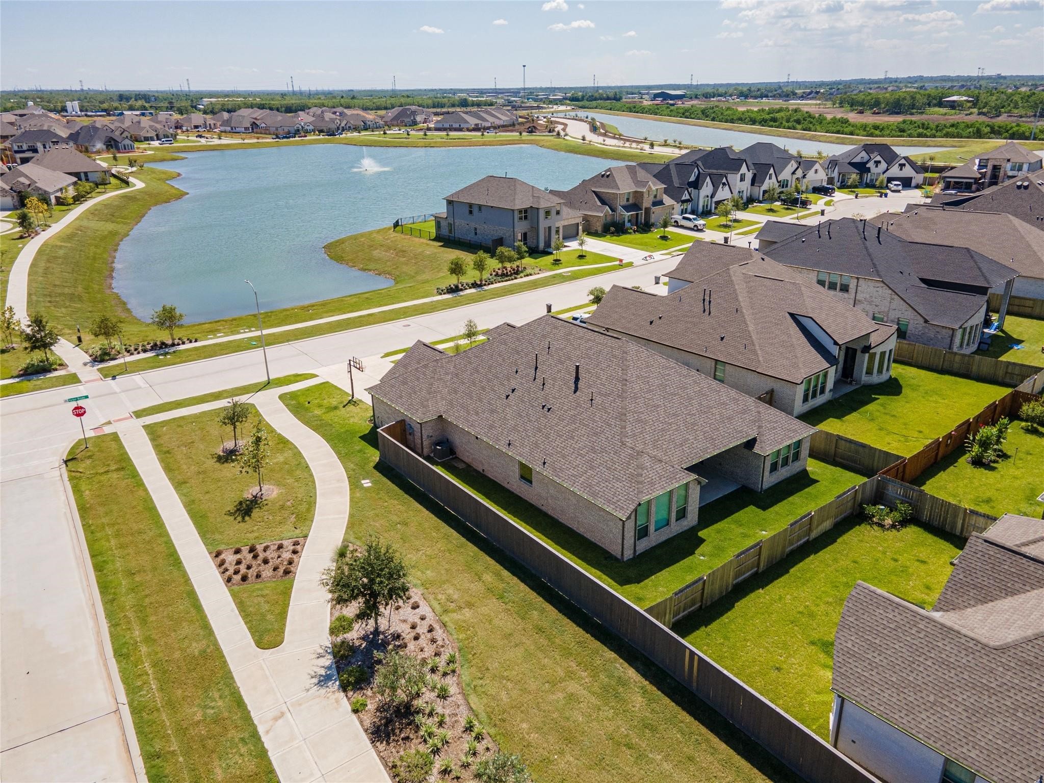 4921 Harbor Brooks Lane Property Photo