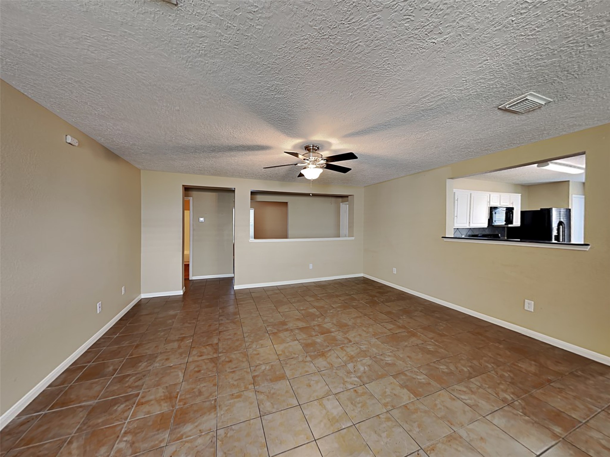 29231 Legends Green Drive Property Photo 5