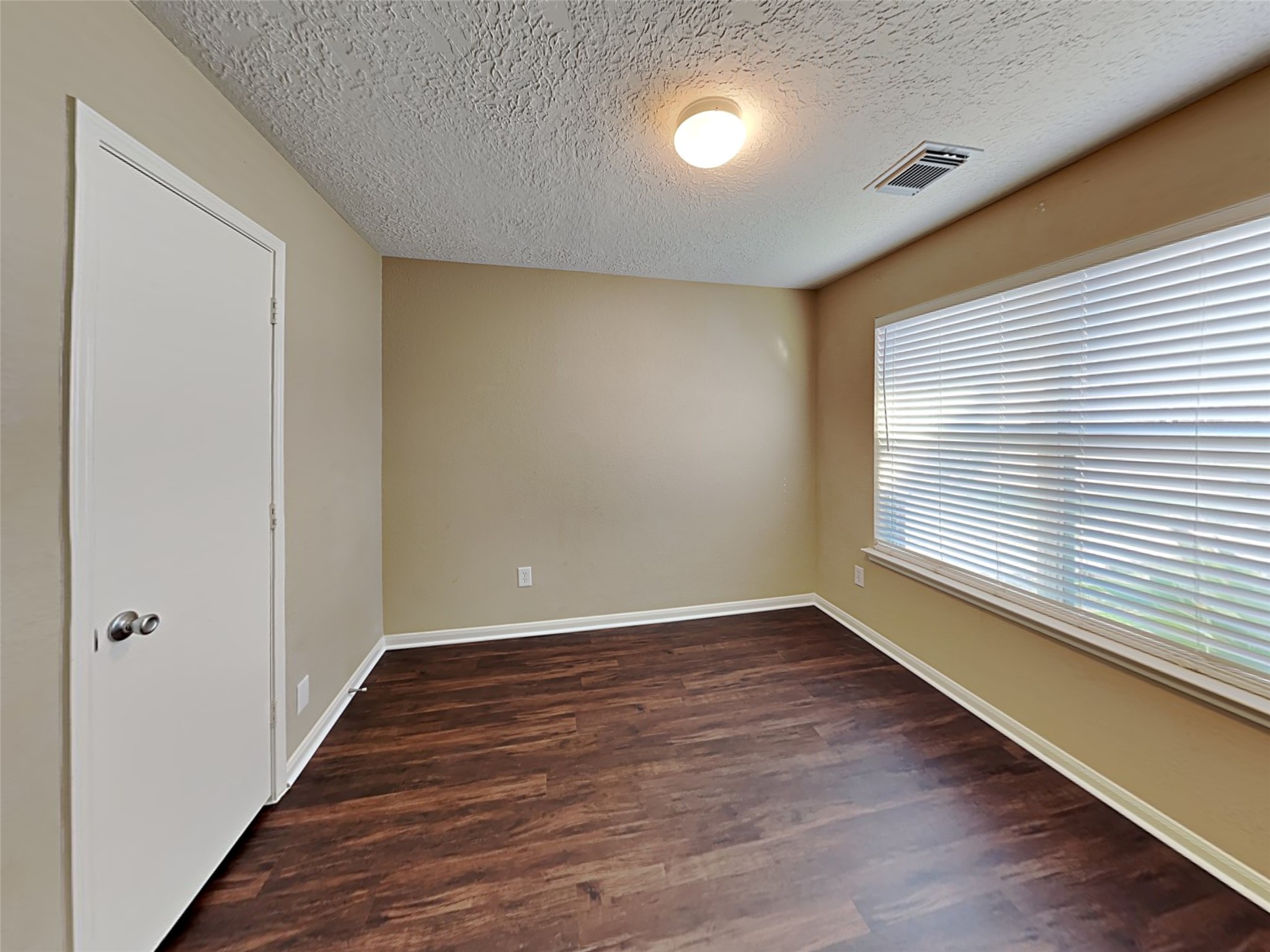 29231 Legends Green Drive Property Photo 14