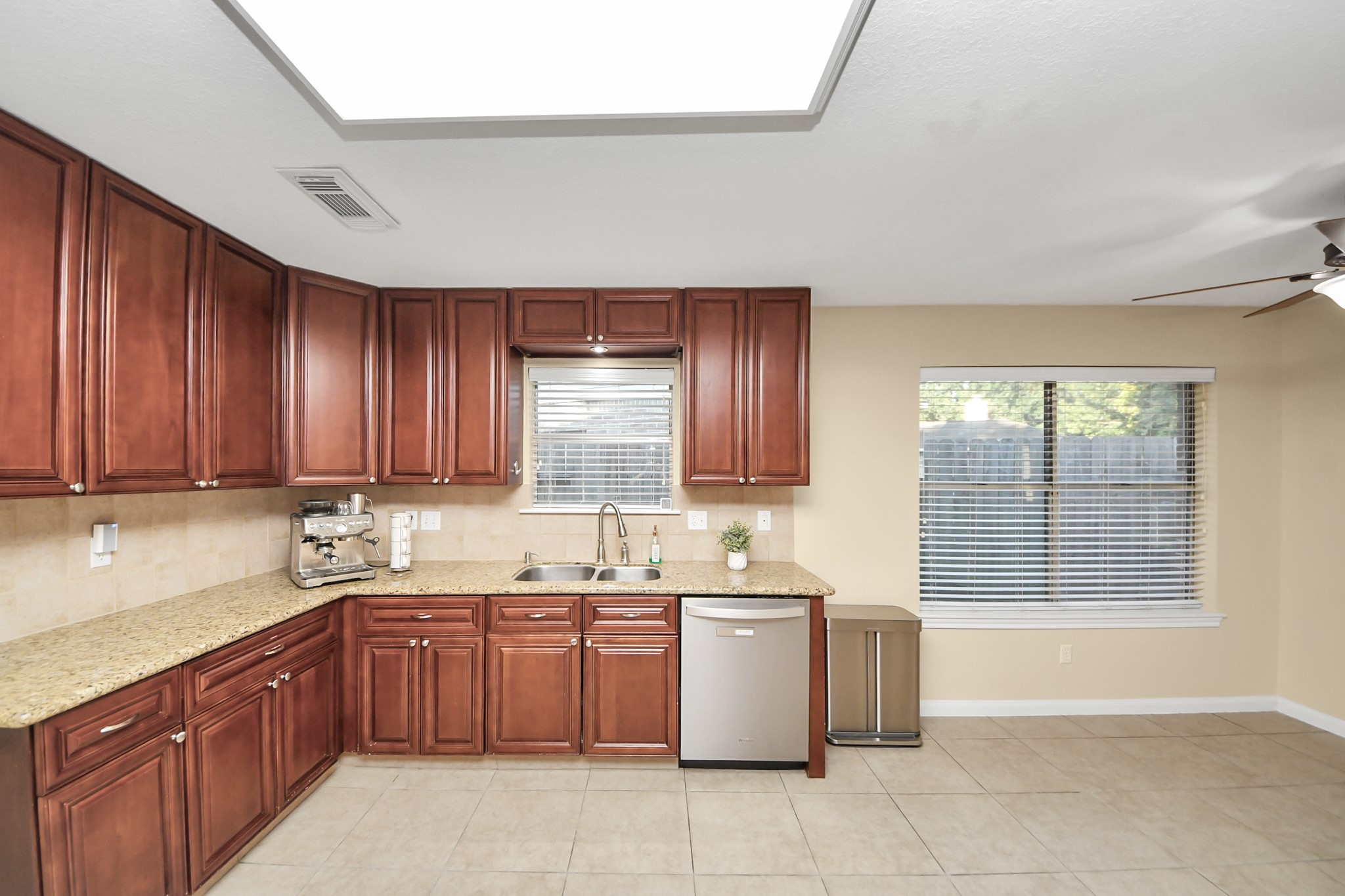 22610 Old Church Lane Property Photo 16